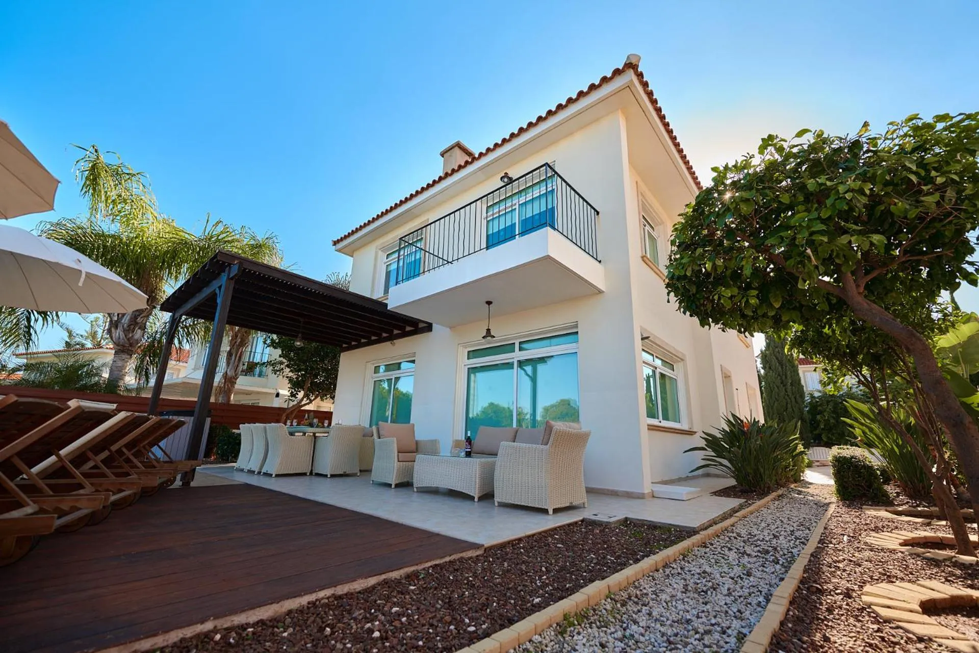 Beach Front Bella Vista by Ezoria Villas