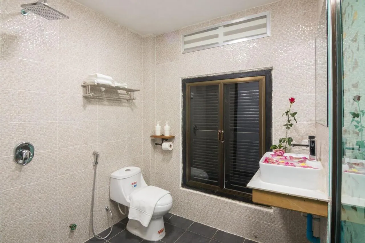 Toilet in Summer Bliss Boutique