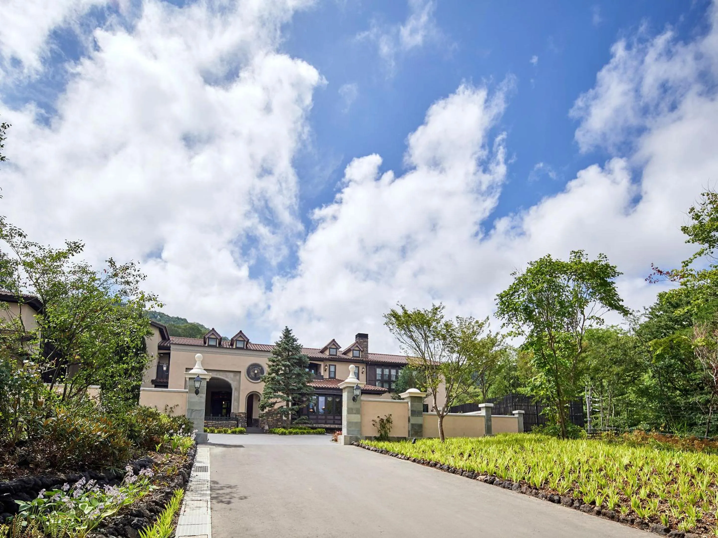 Facade/entrance in Le Grand Karuizawa Hotel and Resort