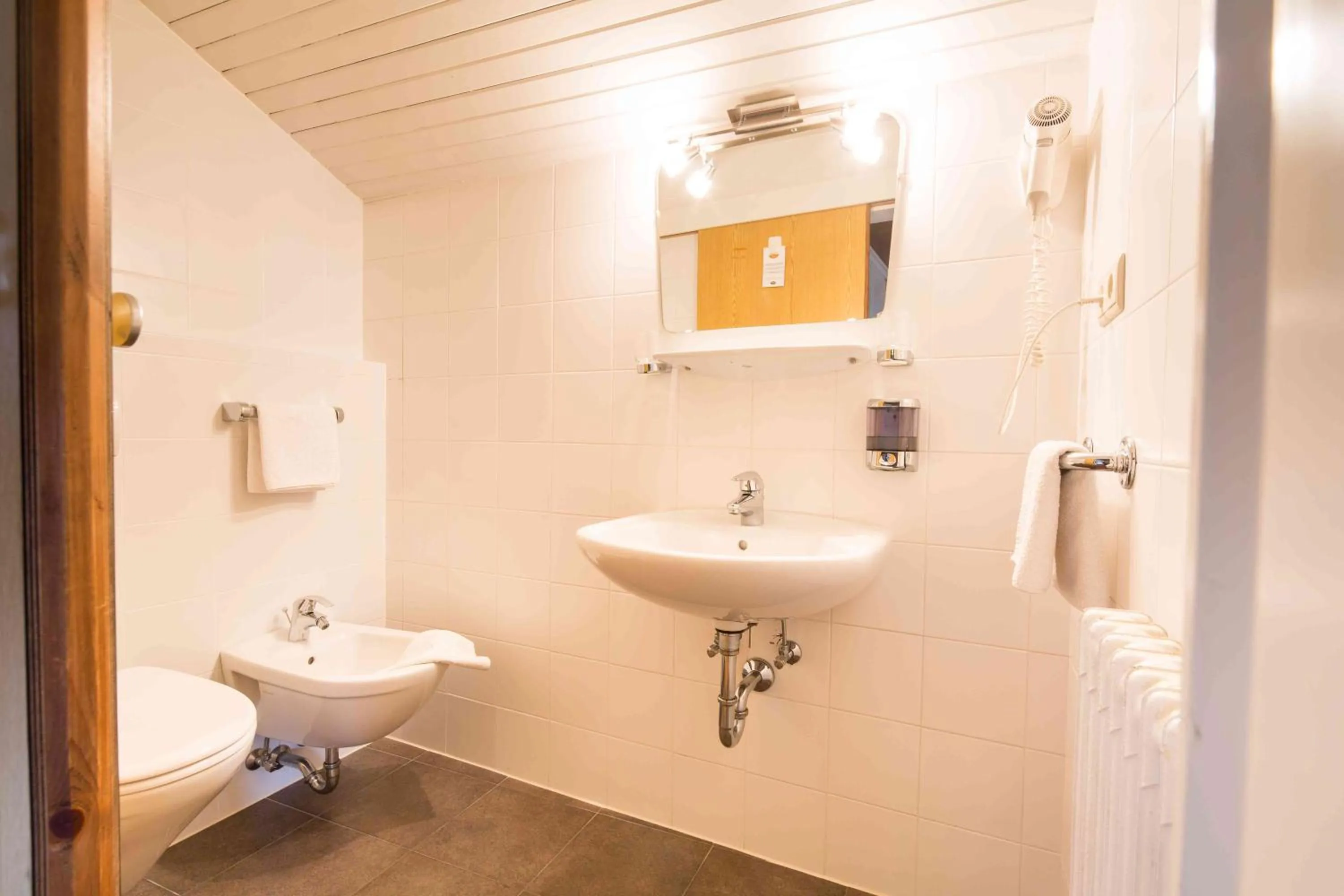 Bathroom in Pension An Der Linde