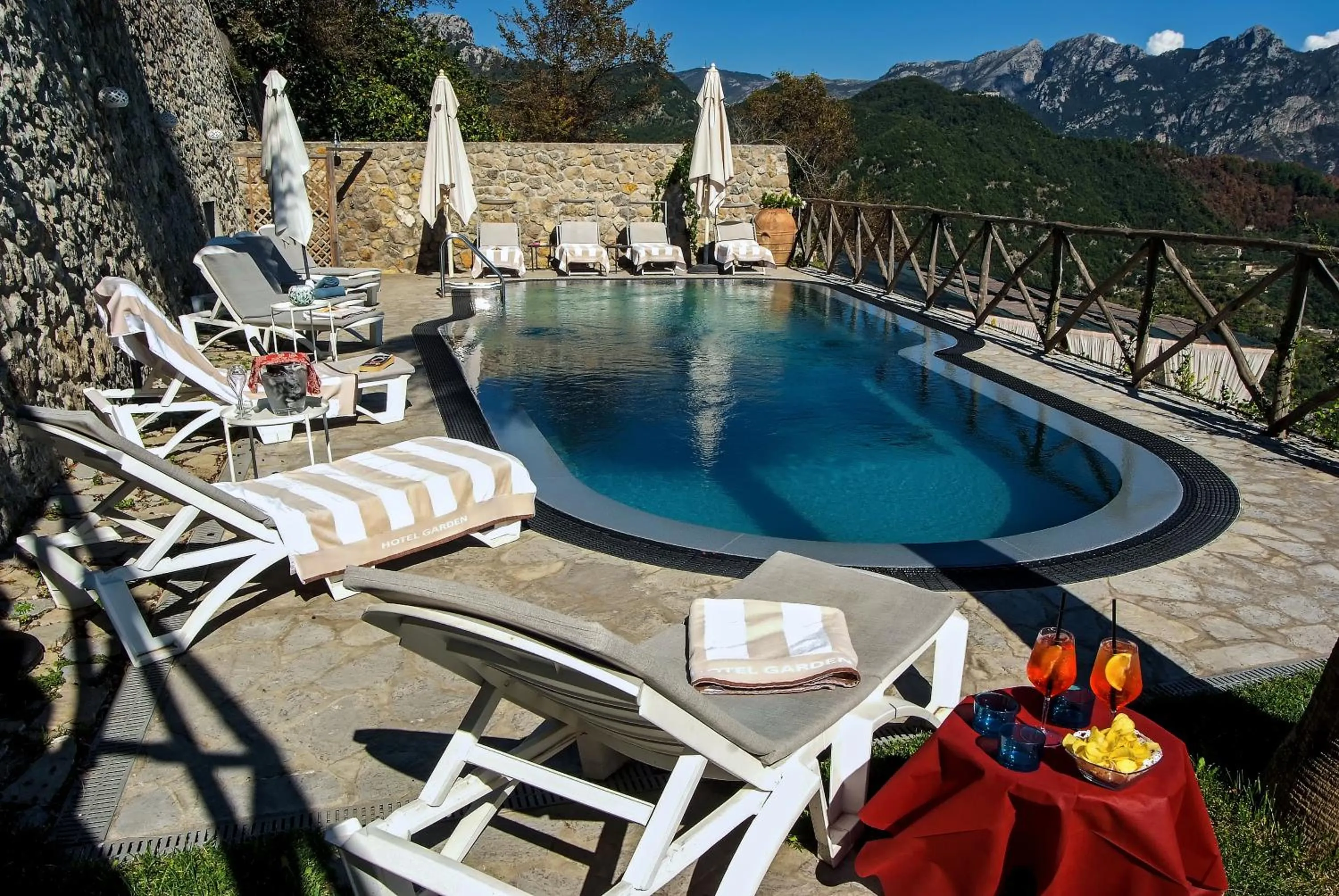 Swimming pool in Garden Ravello