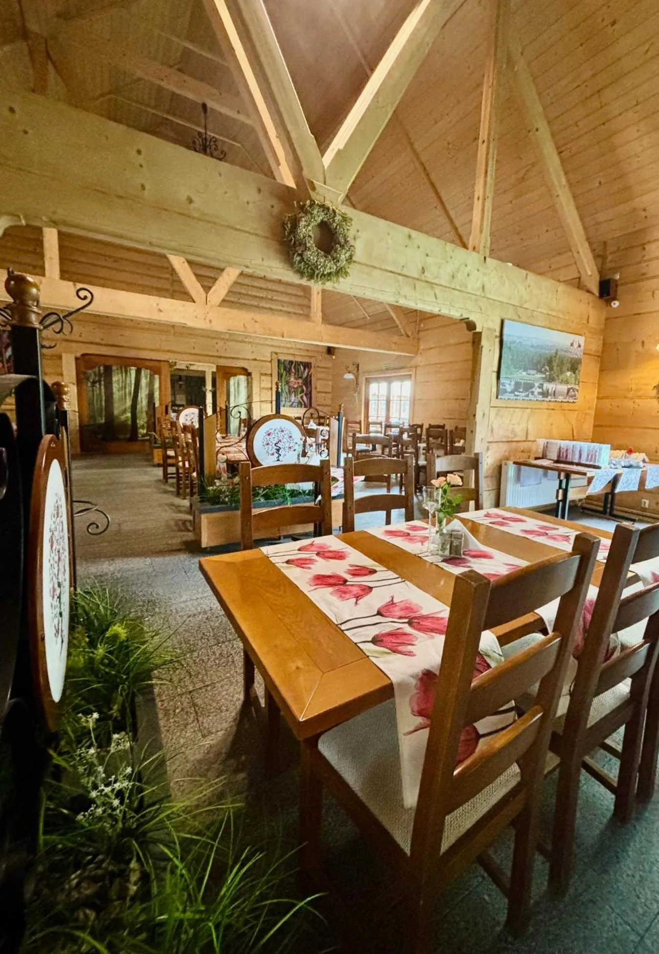 Restaurant/places to eat in Hotel 365