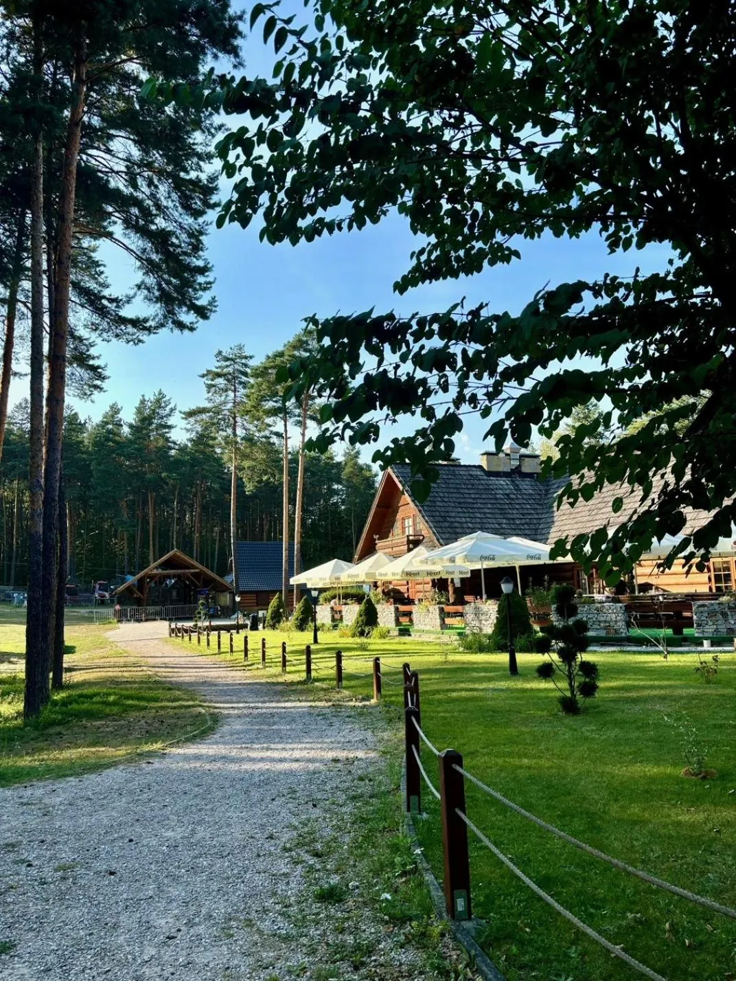 Restaurant/places to eat in Hotel 365