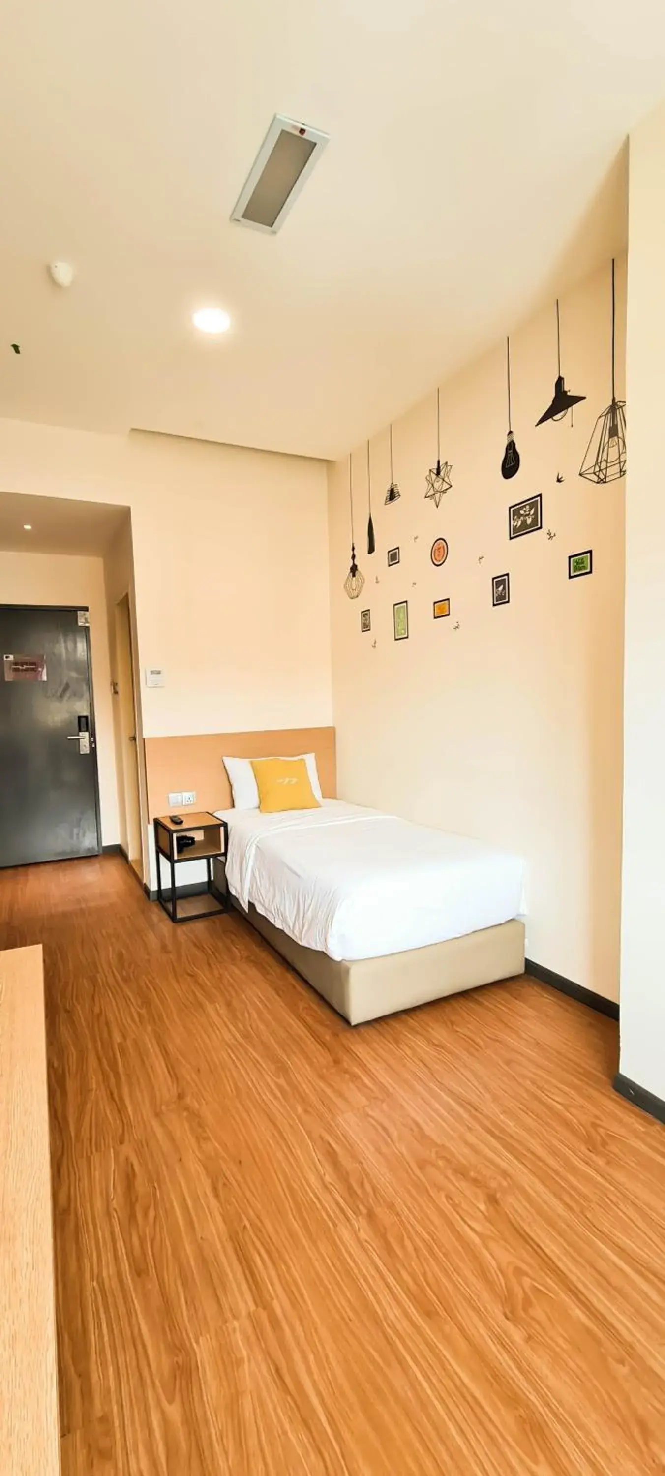 Bed in Qlio Hotel Bed in Qlio Hotel