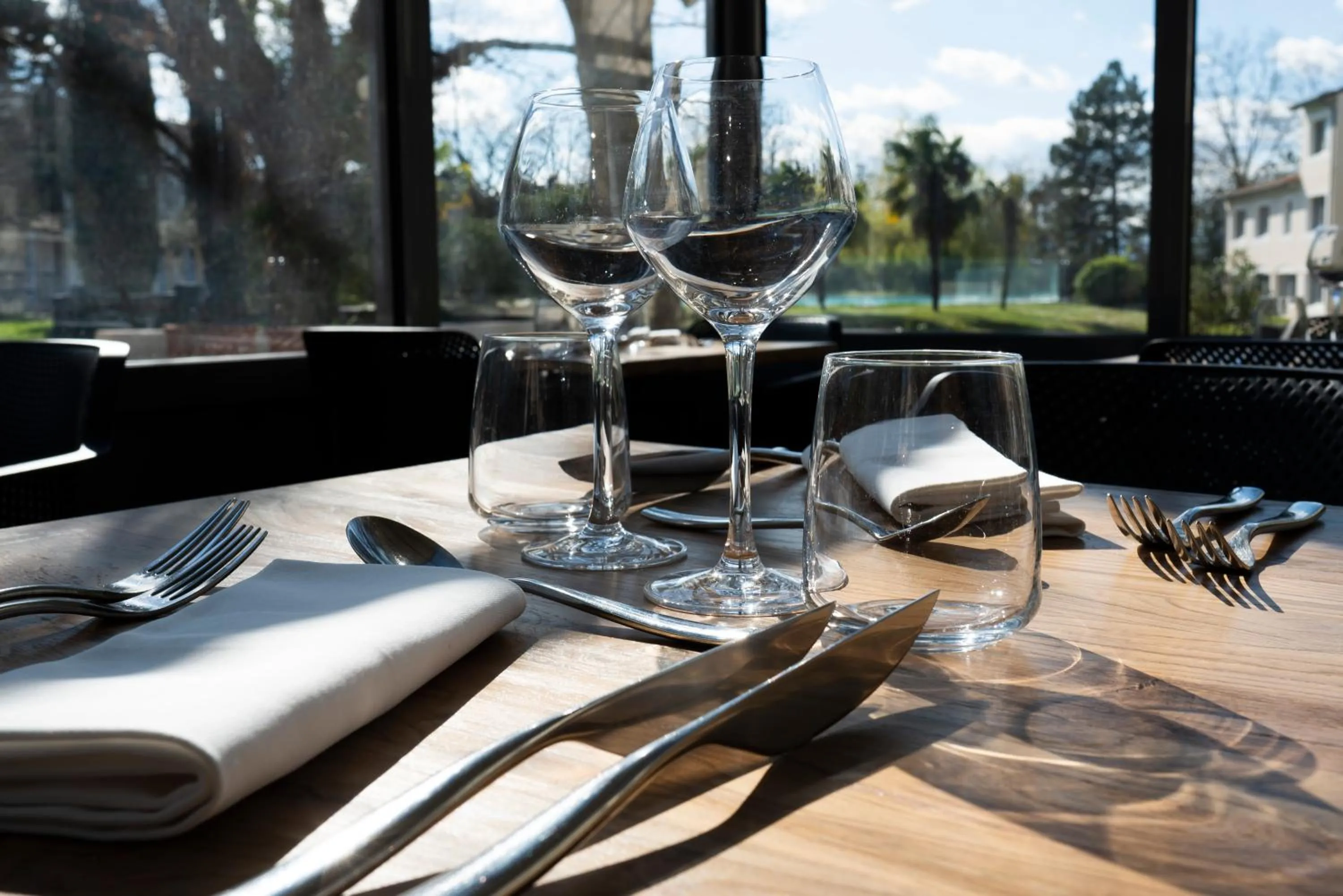 Restaurant/places to eat in Logis Hotel Restaurant SPA Les Oliviers