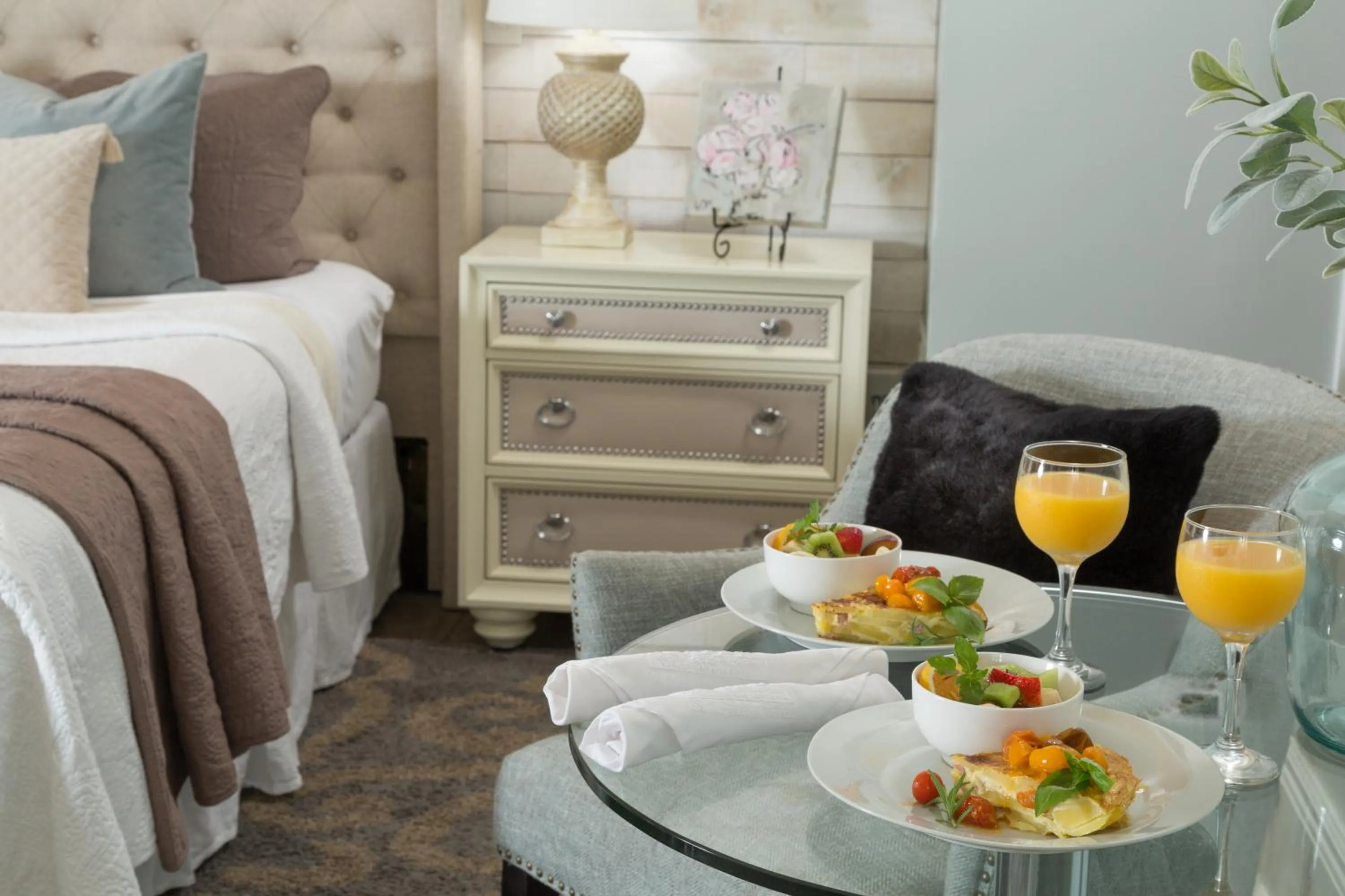 Bed in Bayfront Marin House