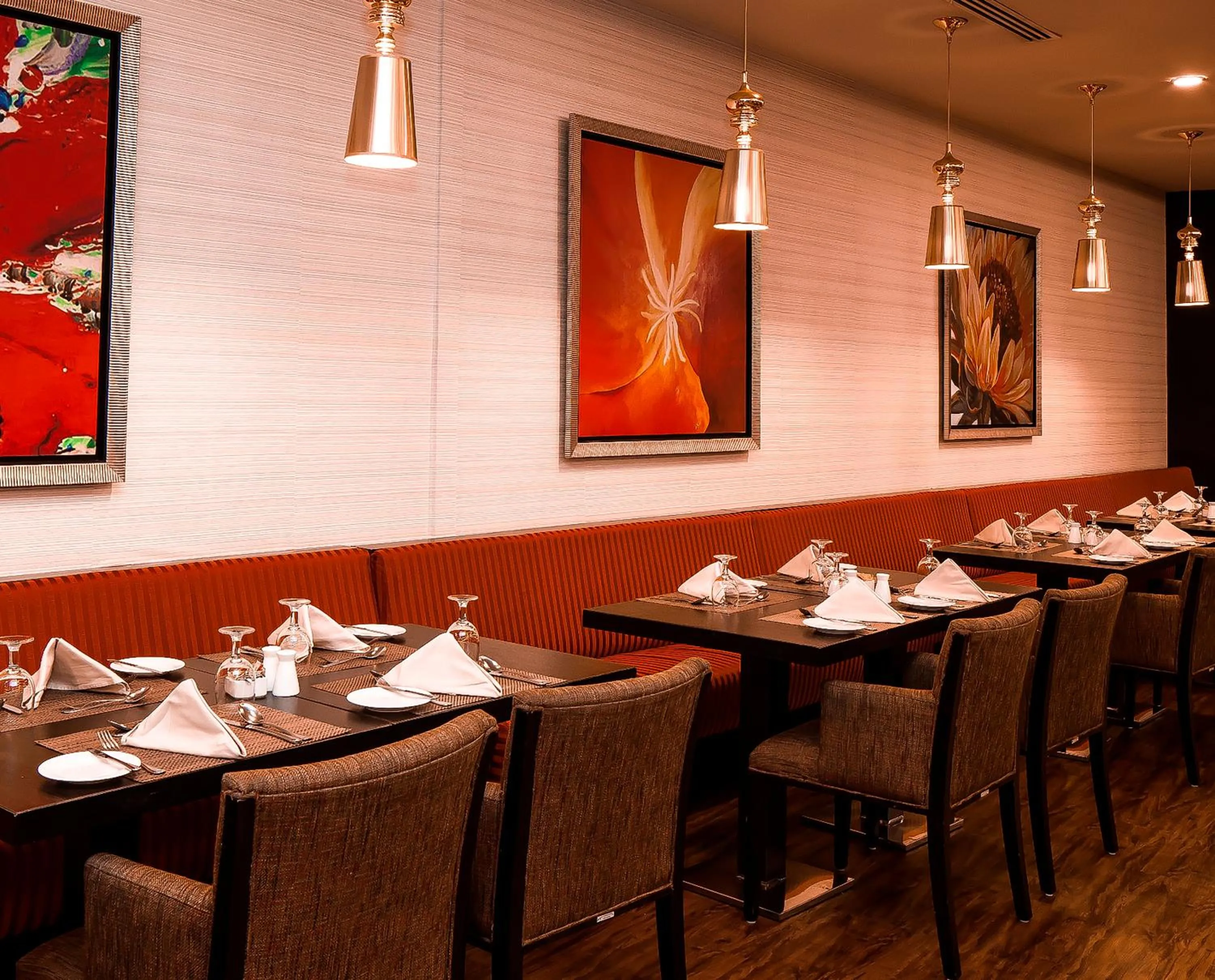 Restaurant/places to eat in Al Ghufran Safwah Hotel Makkah