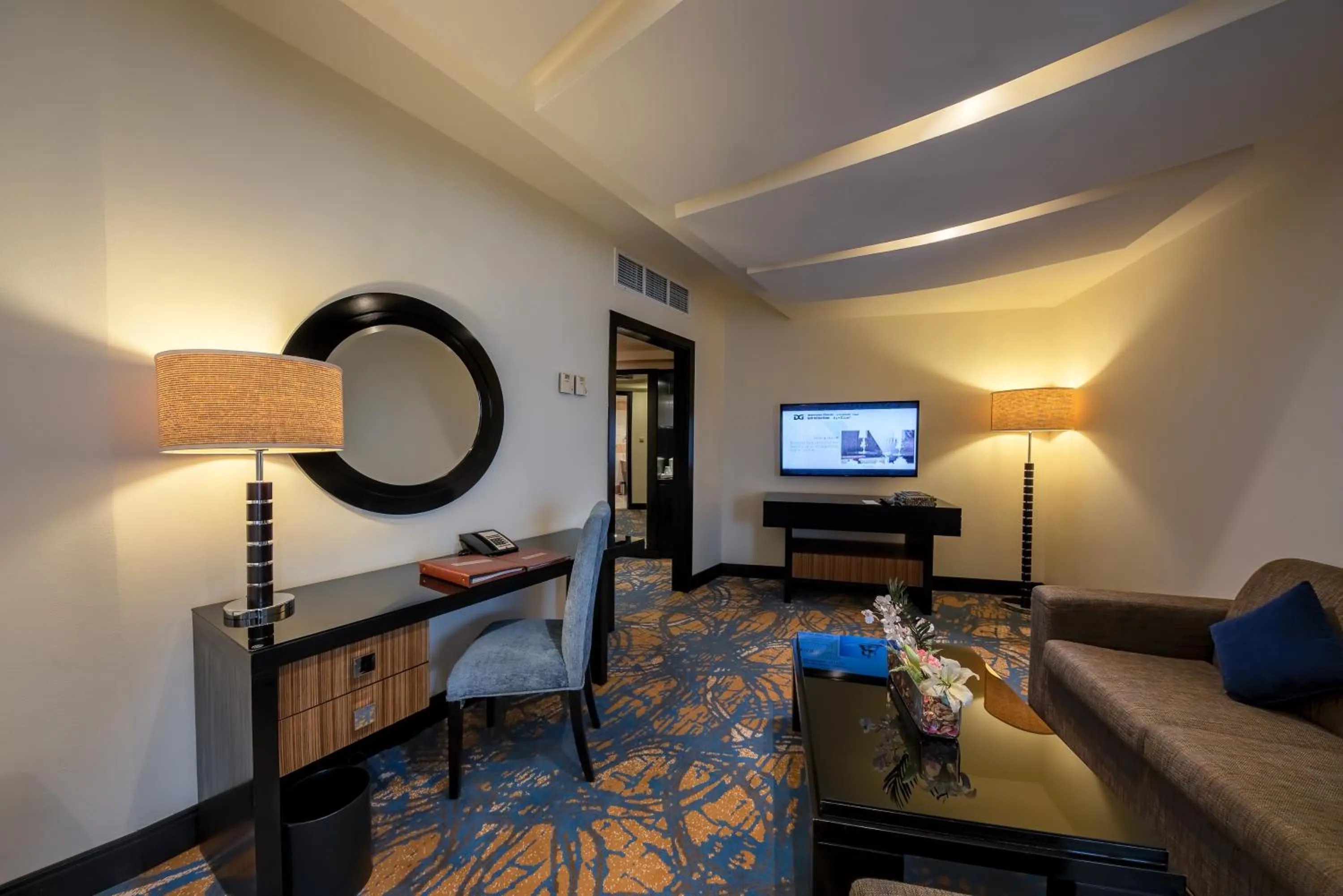 Living room, Bed in Al Ghufran Safwah Hotel Makkah