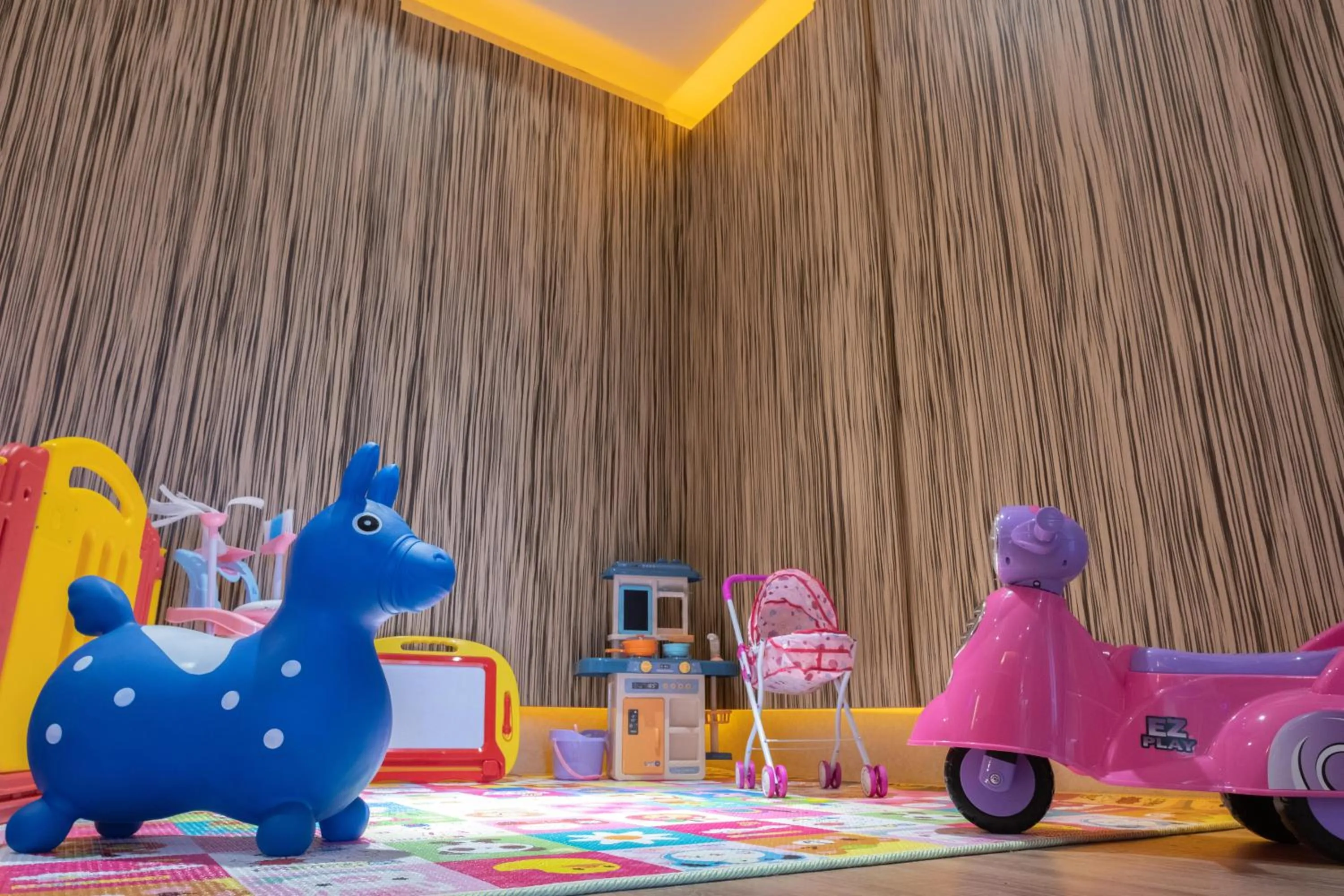 Children play ground in 覓玥精品時尚旅館 Mi Yue Boutique Motel