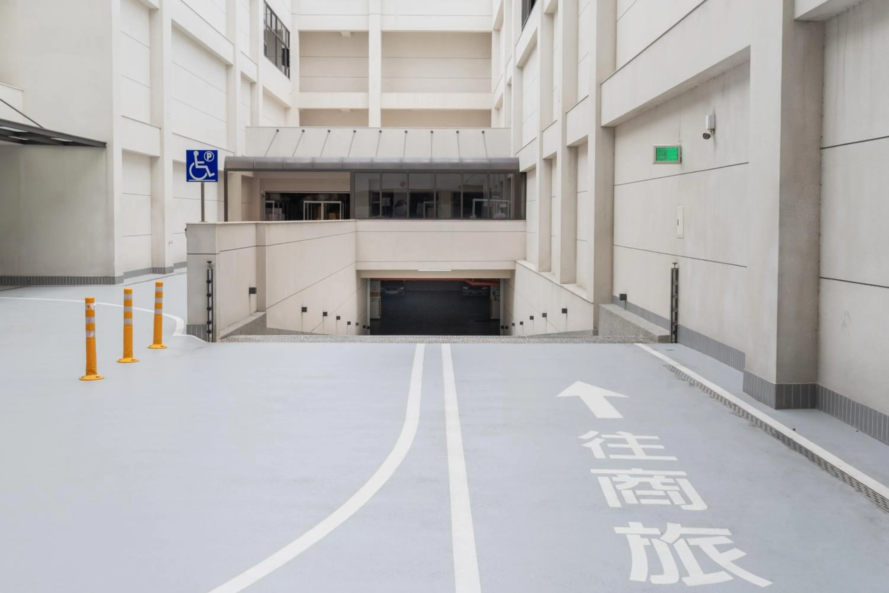 Parking in 覓玥精品時尚旅館 Mi Yue Boutique Motel