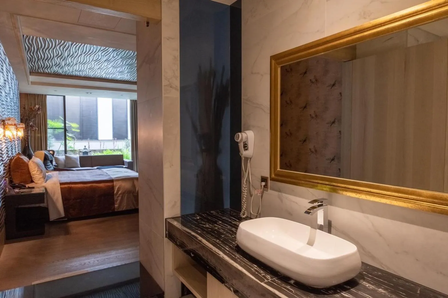 Photo of the whole room, Bed in 覓玥精品時尚旅館 Mi Yue Boutique Motel