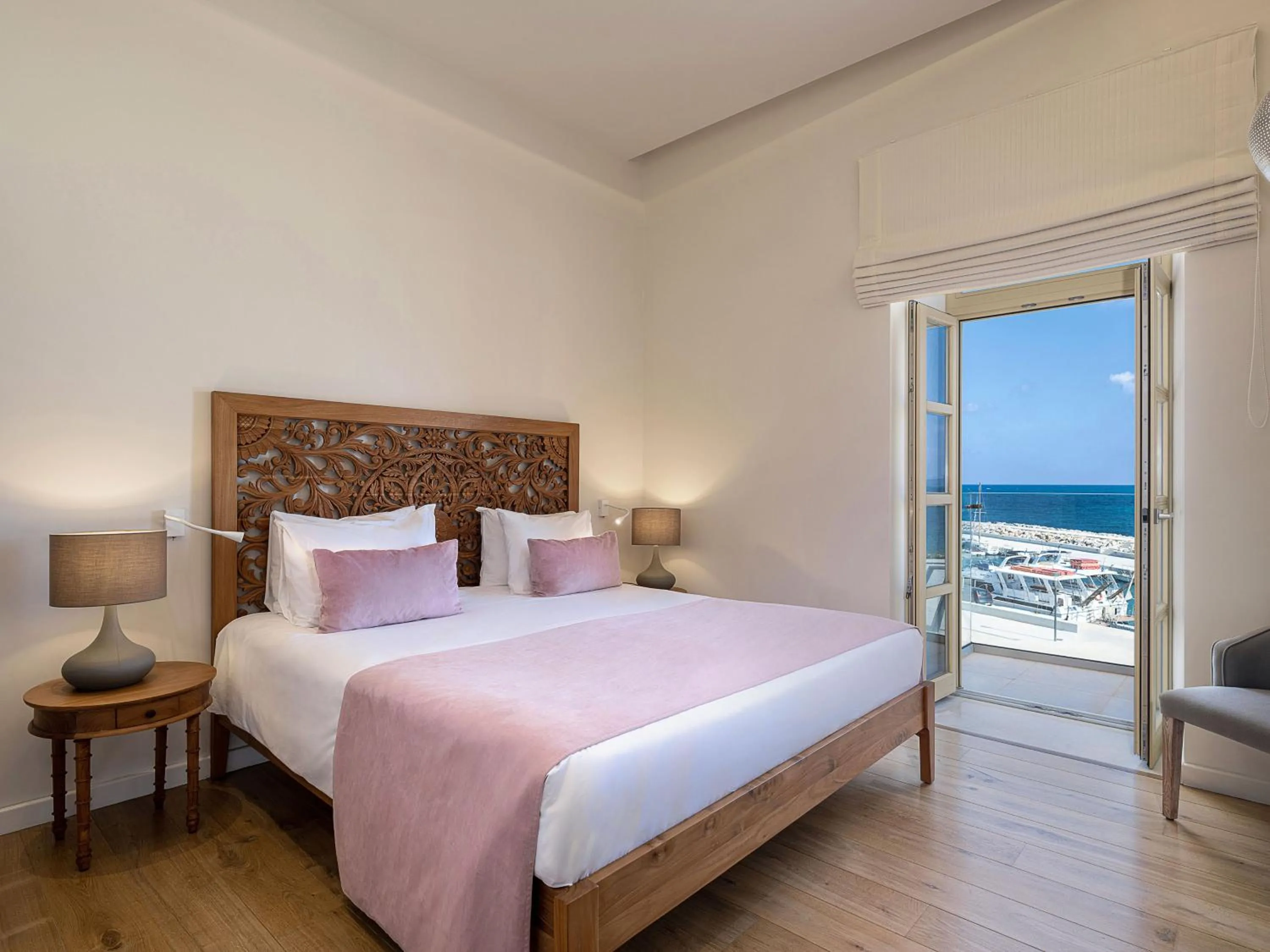 Bed in Avra Apartments Kolymbari Harbour