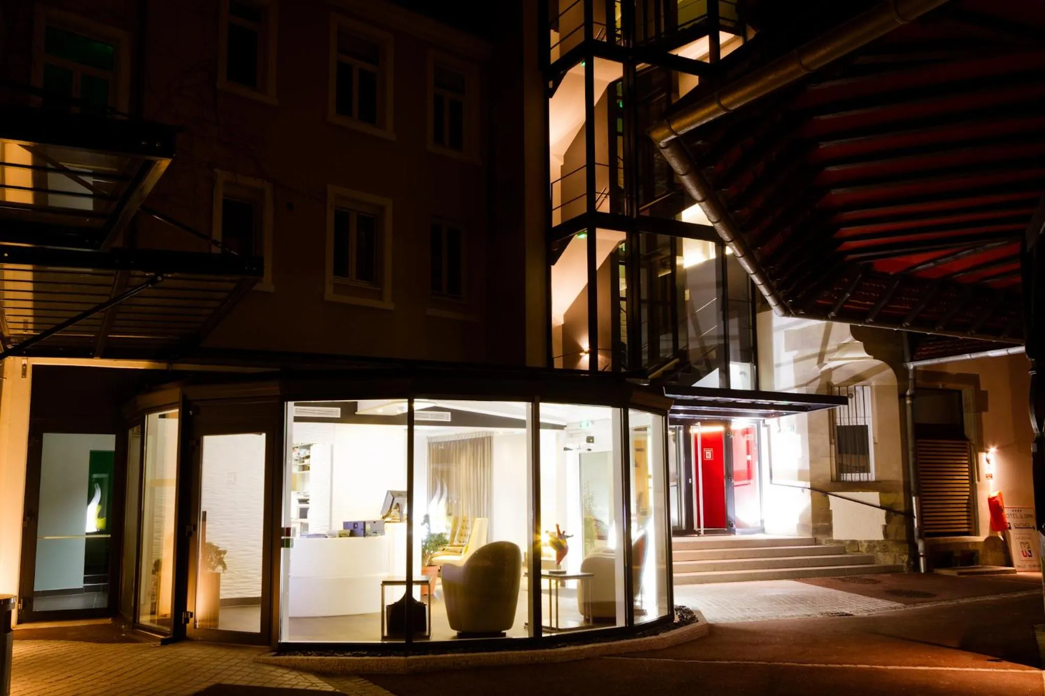 Facade/entrance in Hôtel et Spa La Villa K - Basel Airport