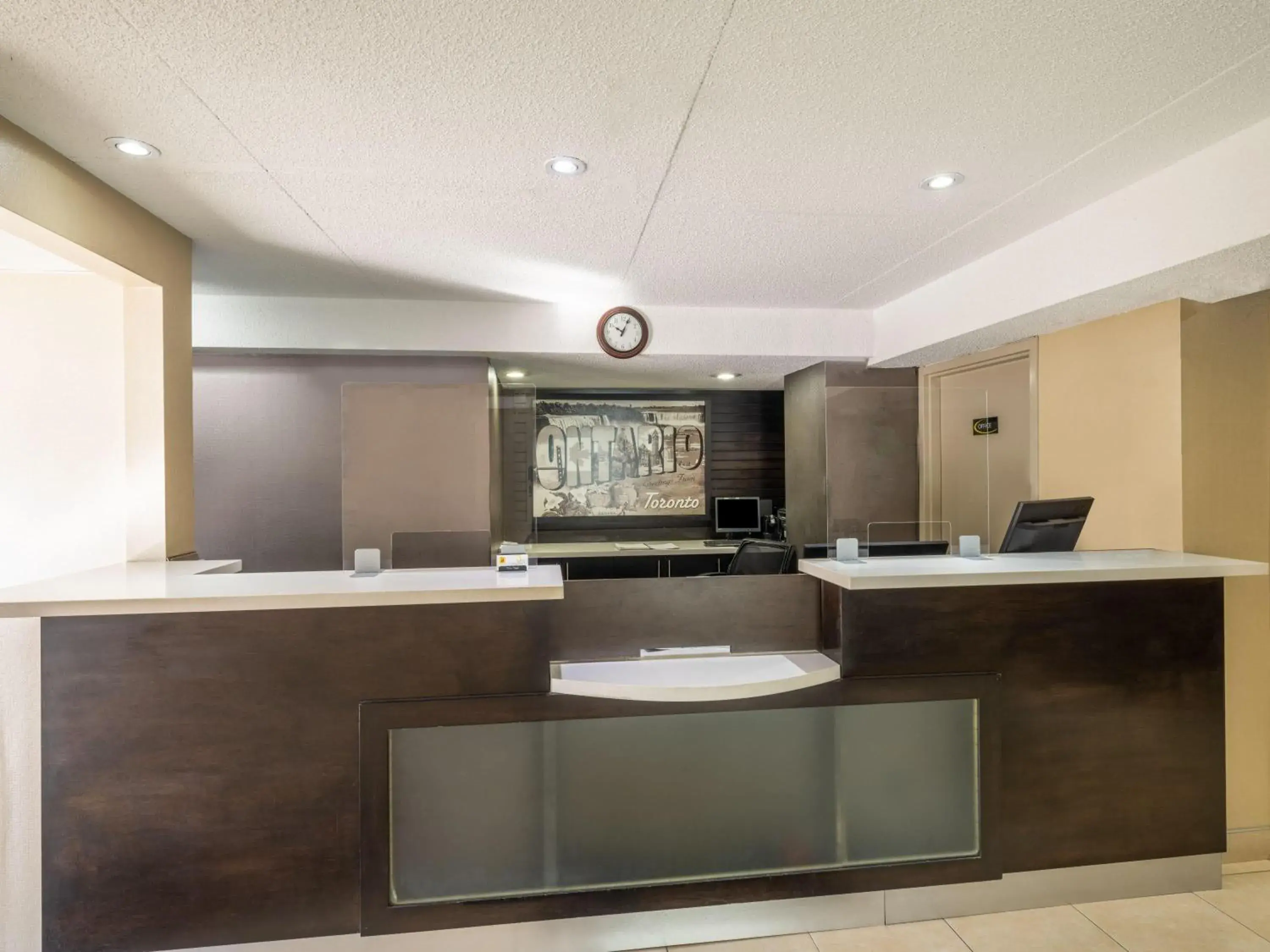 Lobby or reception in Super 8 by Wyndham Toronto East ON Lobby or reception in Super 8 by Wyndham Toronto East ON