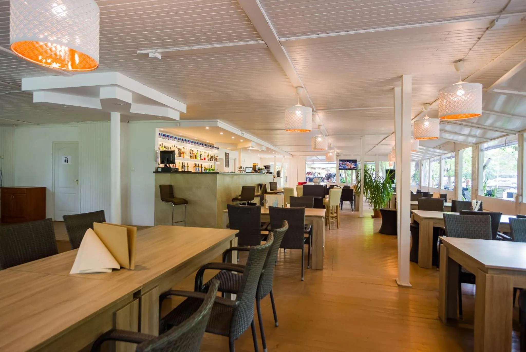 Lounge or bar in CE Napfény Hotel