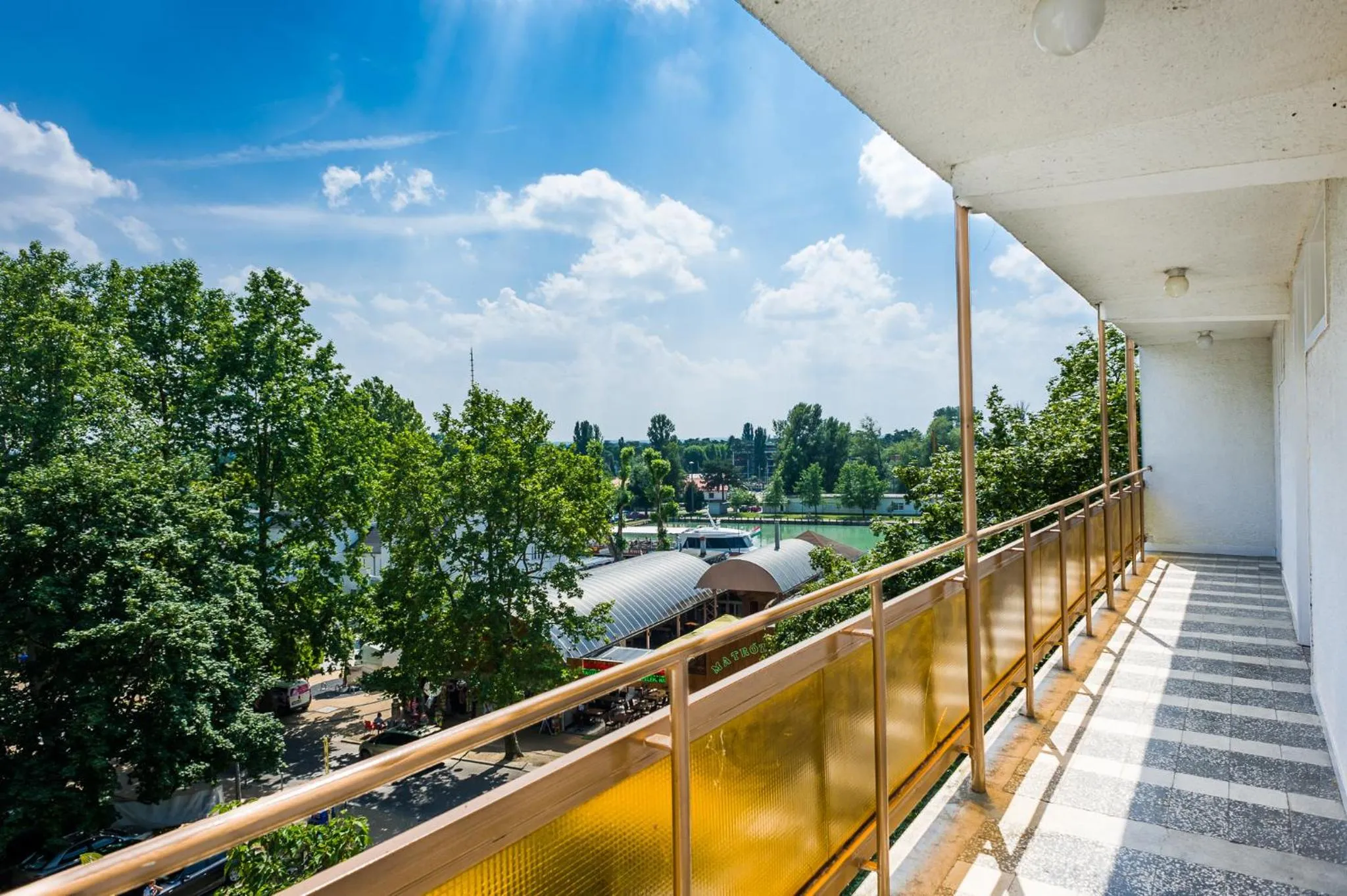 Lake view in CE Napfény Hotel