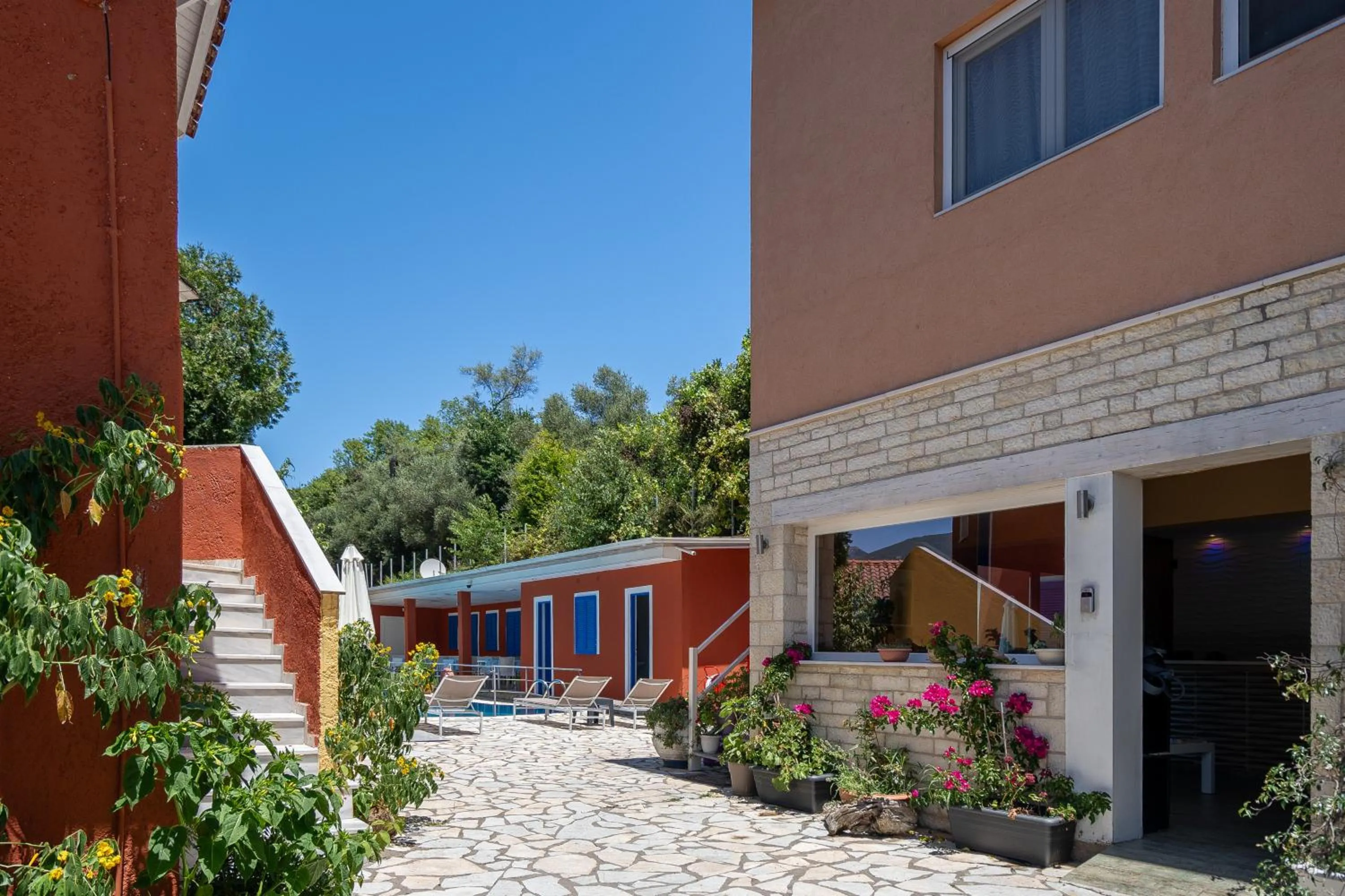 Vliho Bay Boutique Hotel