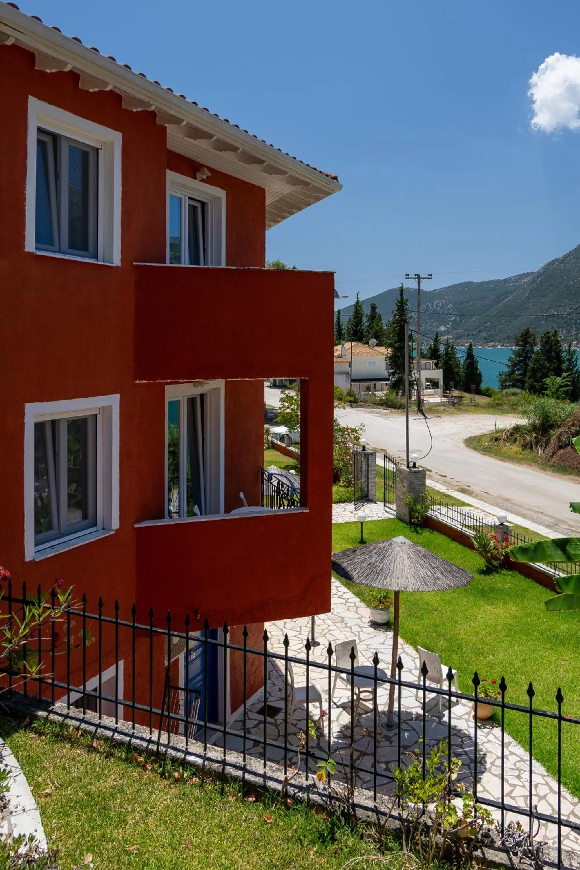 Vliho Bay Boutique Hotel