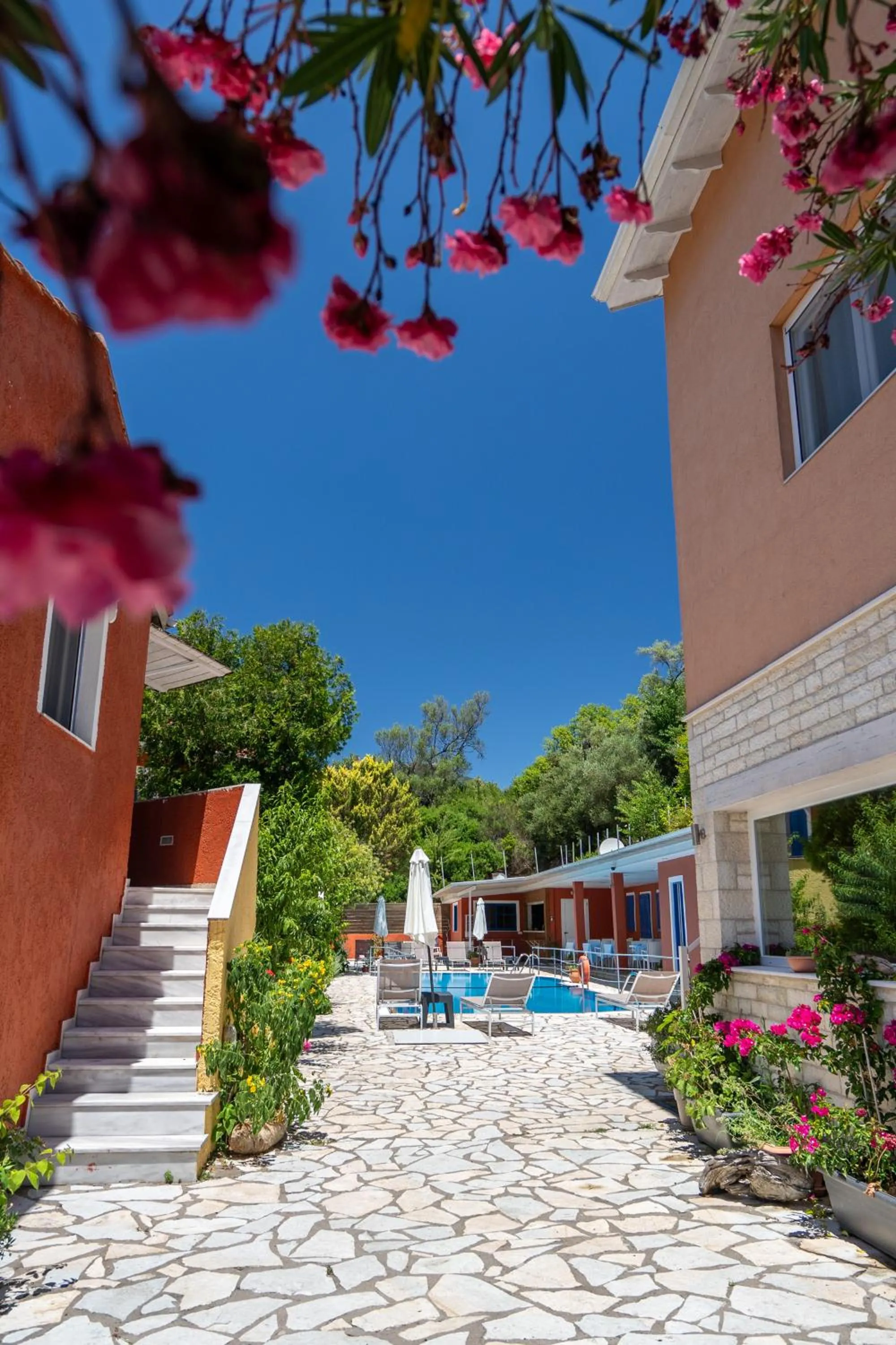 Vliho Bay Boutique Hotel