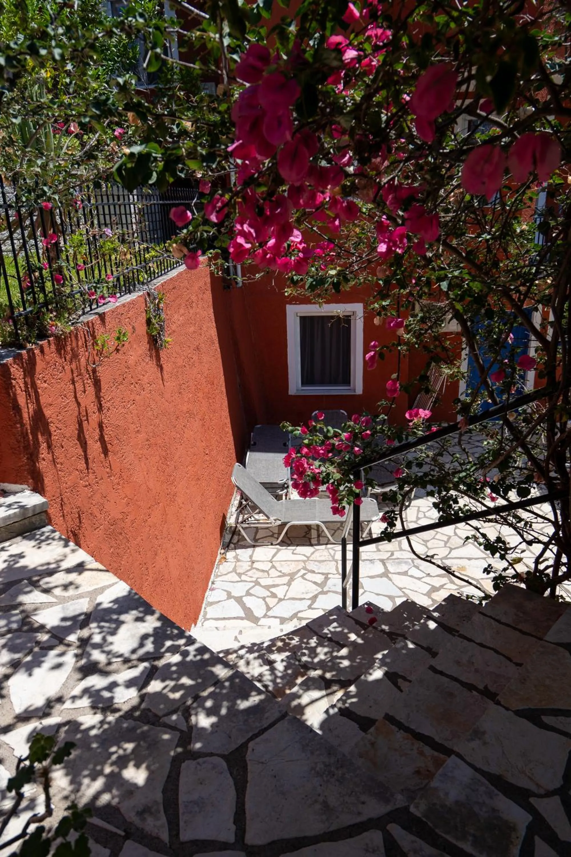 Vliho Bay Boutique Hotel