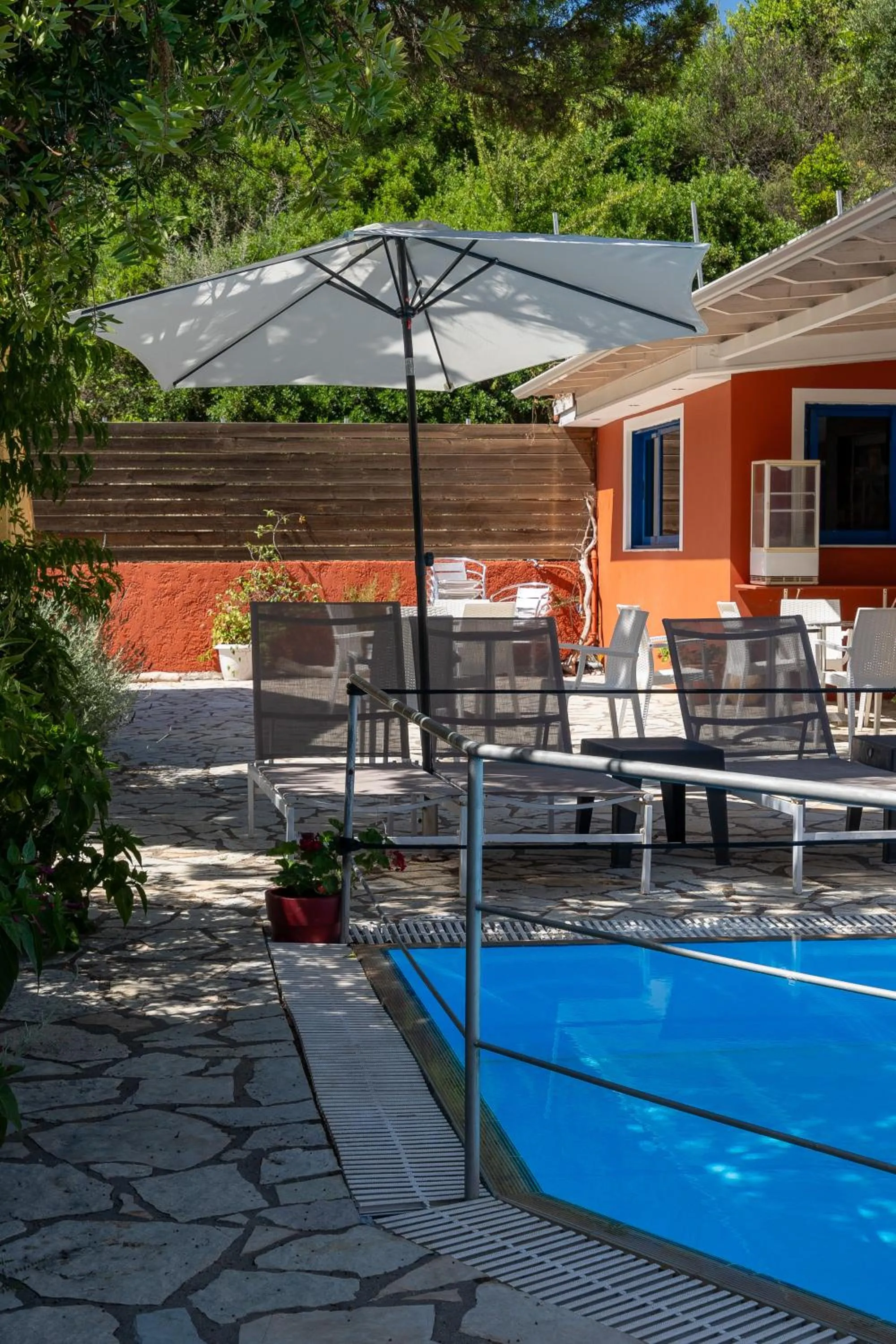 Vliho Bay Boutique Hotel