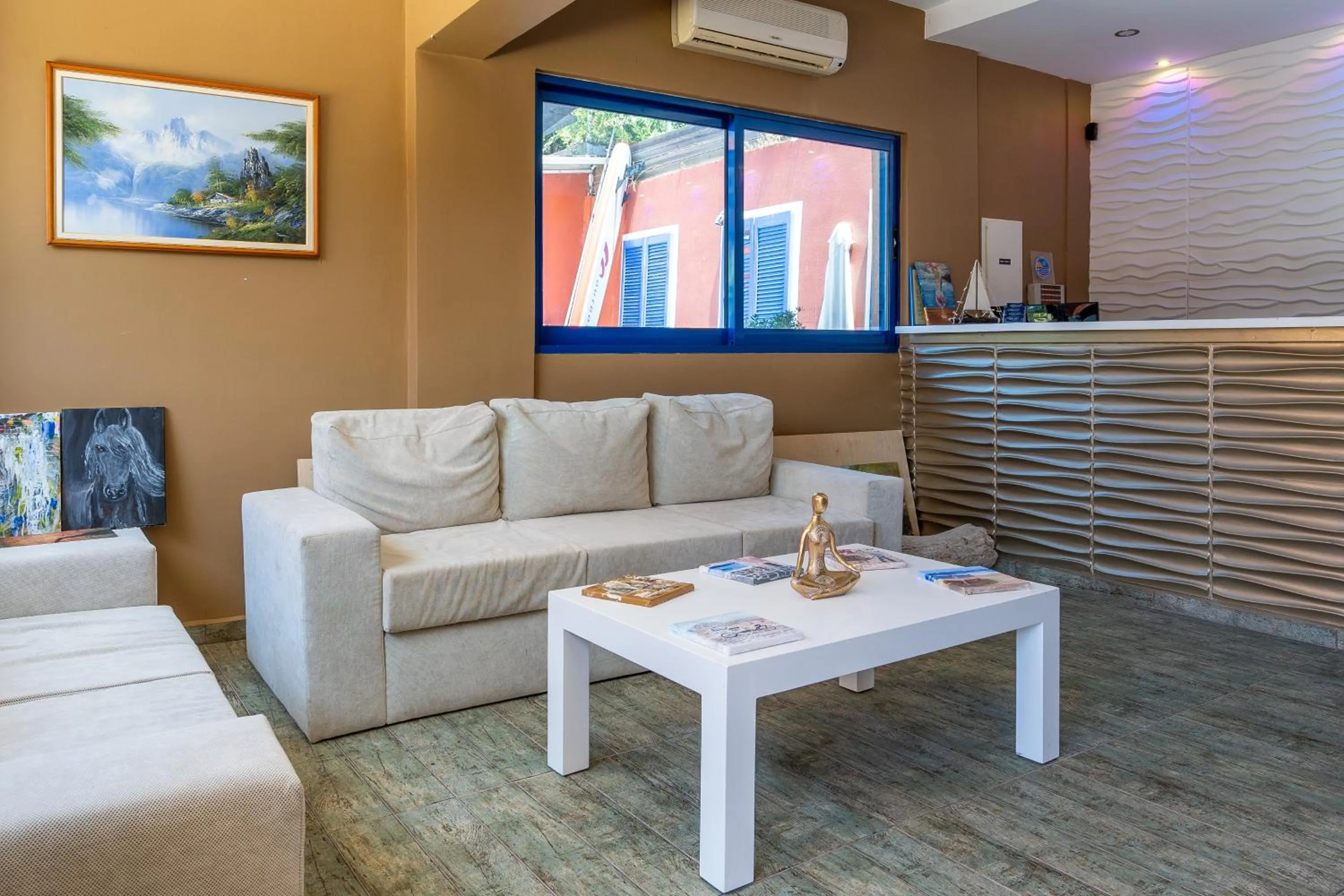 Vliho Bay Boutique Hotel