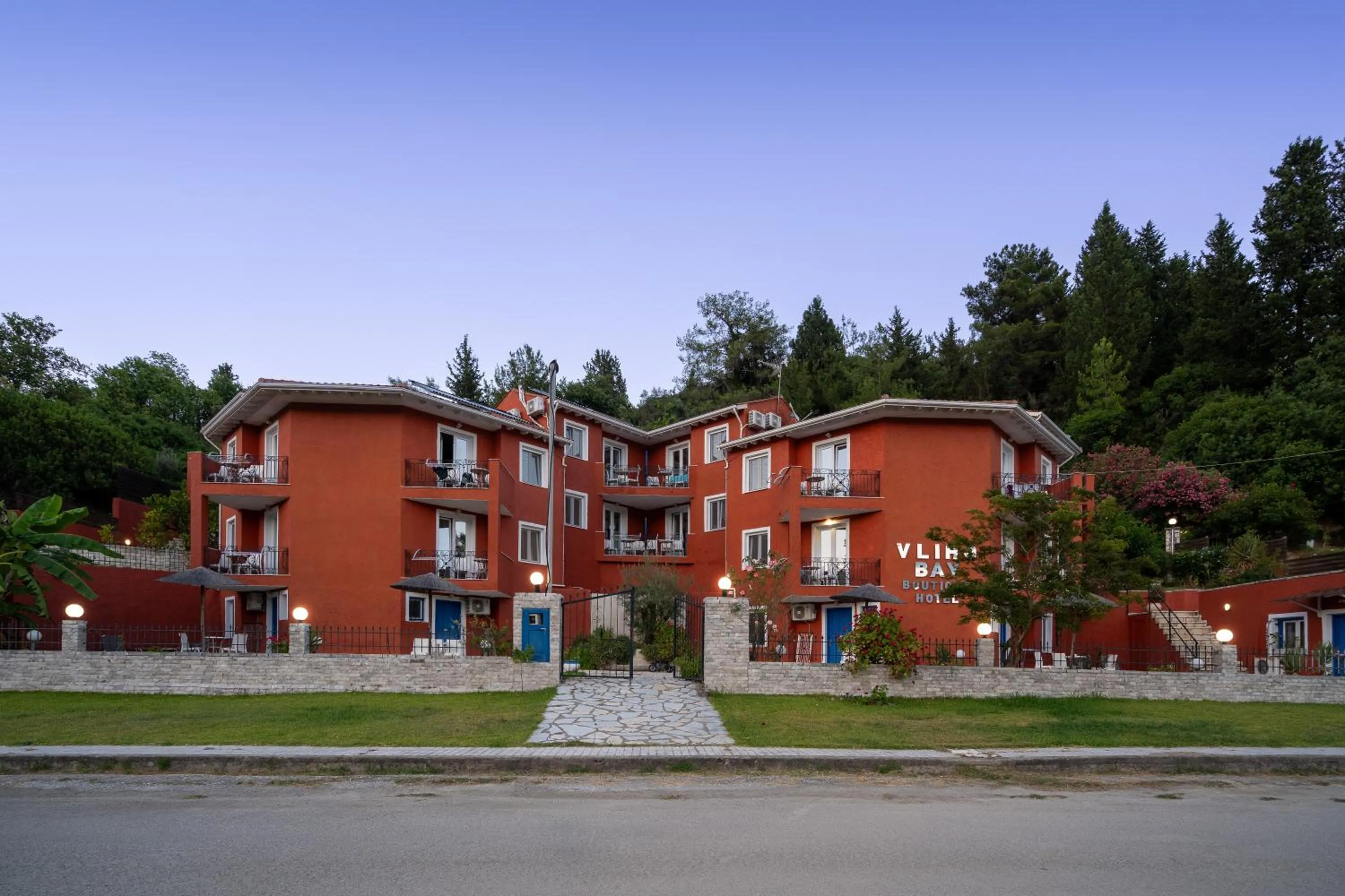 Vliho Bay Boutique Hotel
