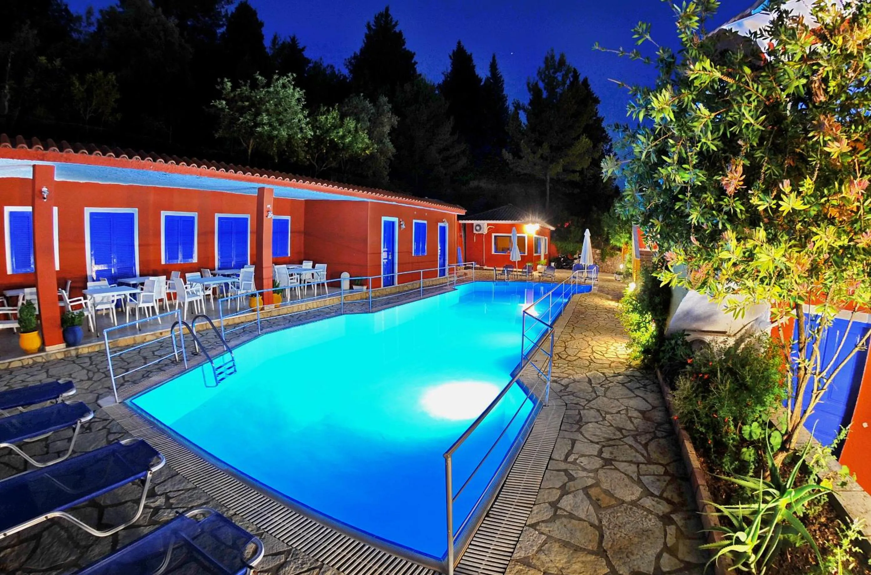 Restaurant/places to eat in Vliho Bay Boutique Hotel