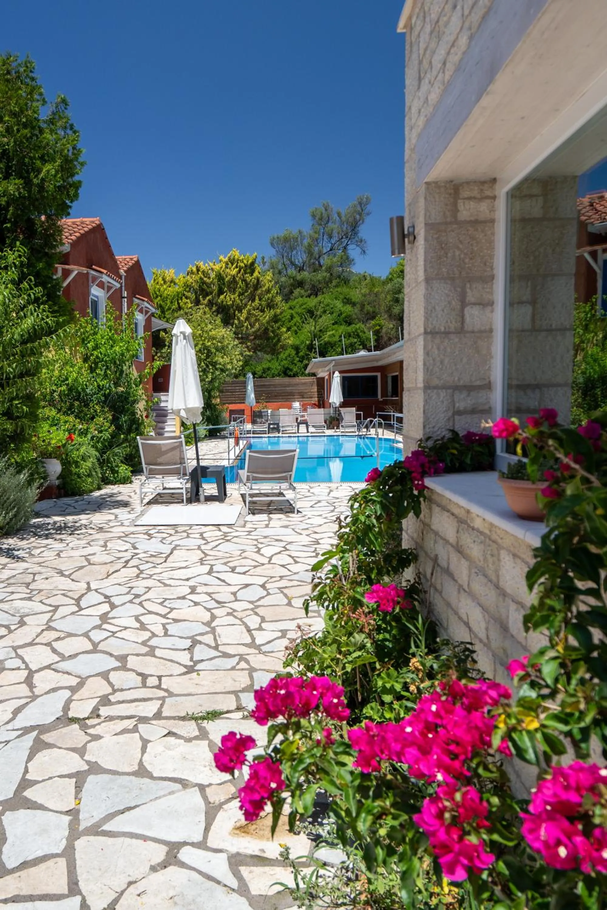 Vliho Bay Boutique Hotel
