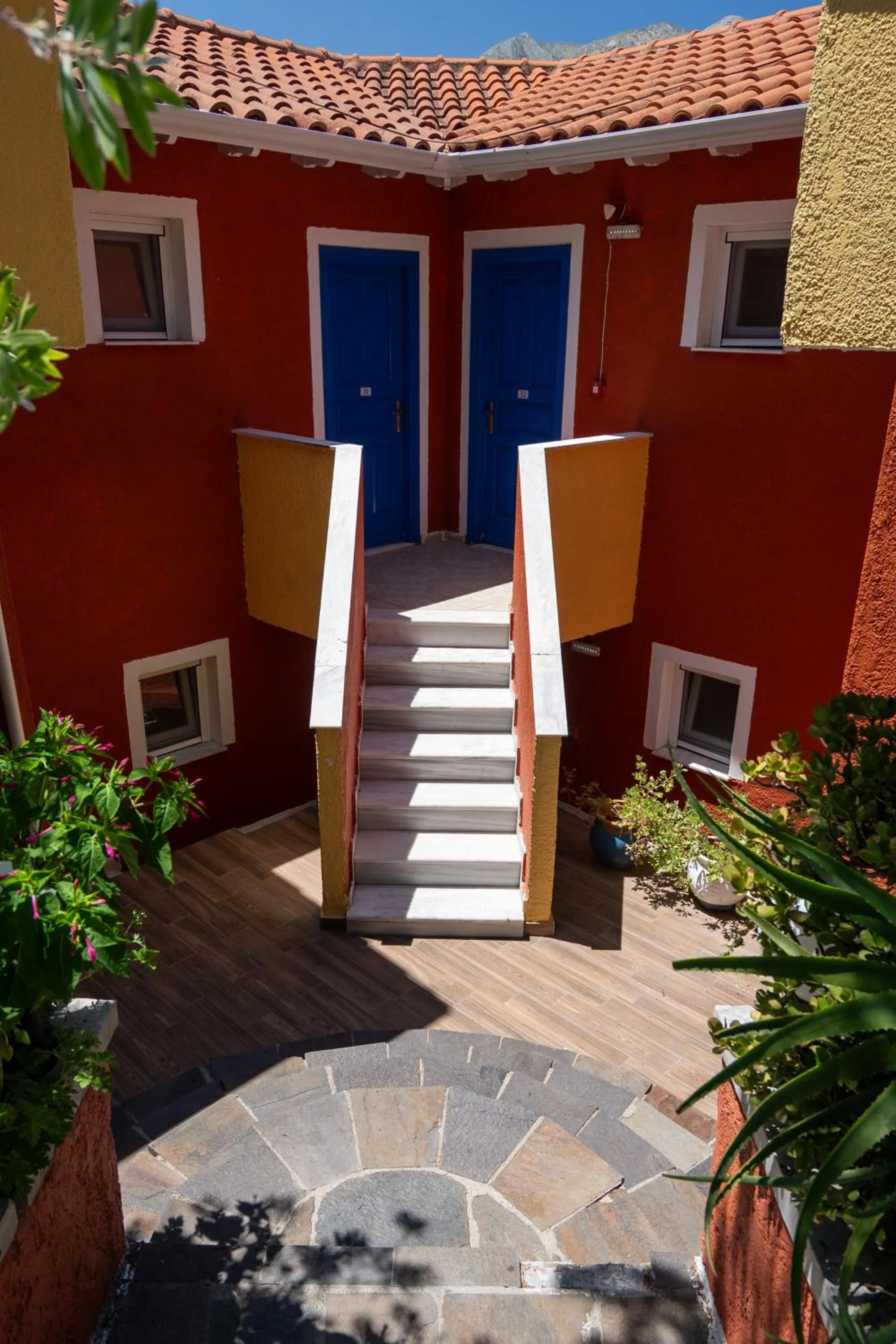 Vliho Bay Boutique Hotel