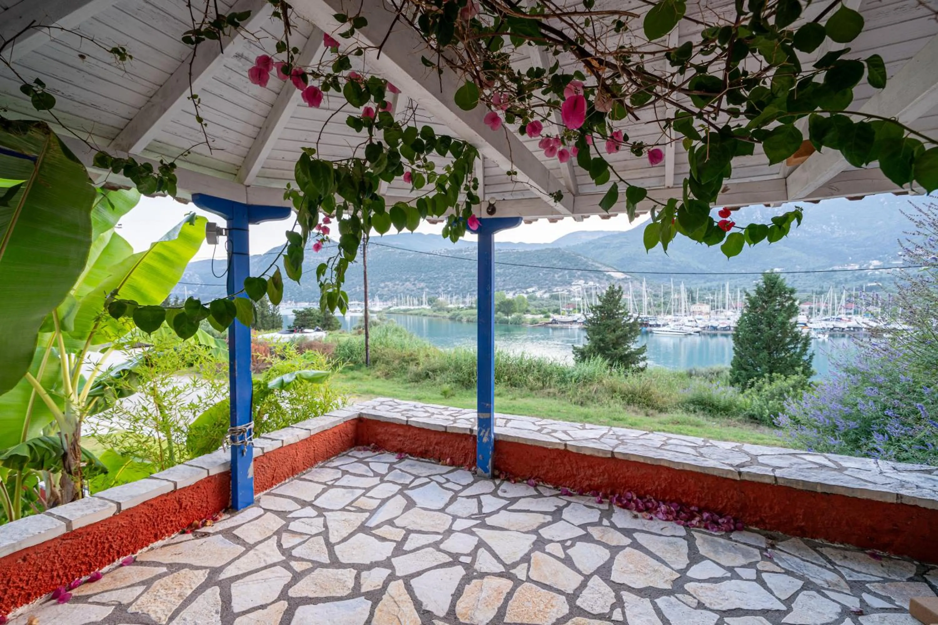 Vliho Bay Boutique Hotel
