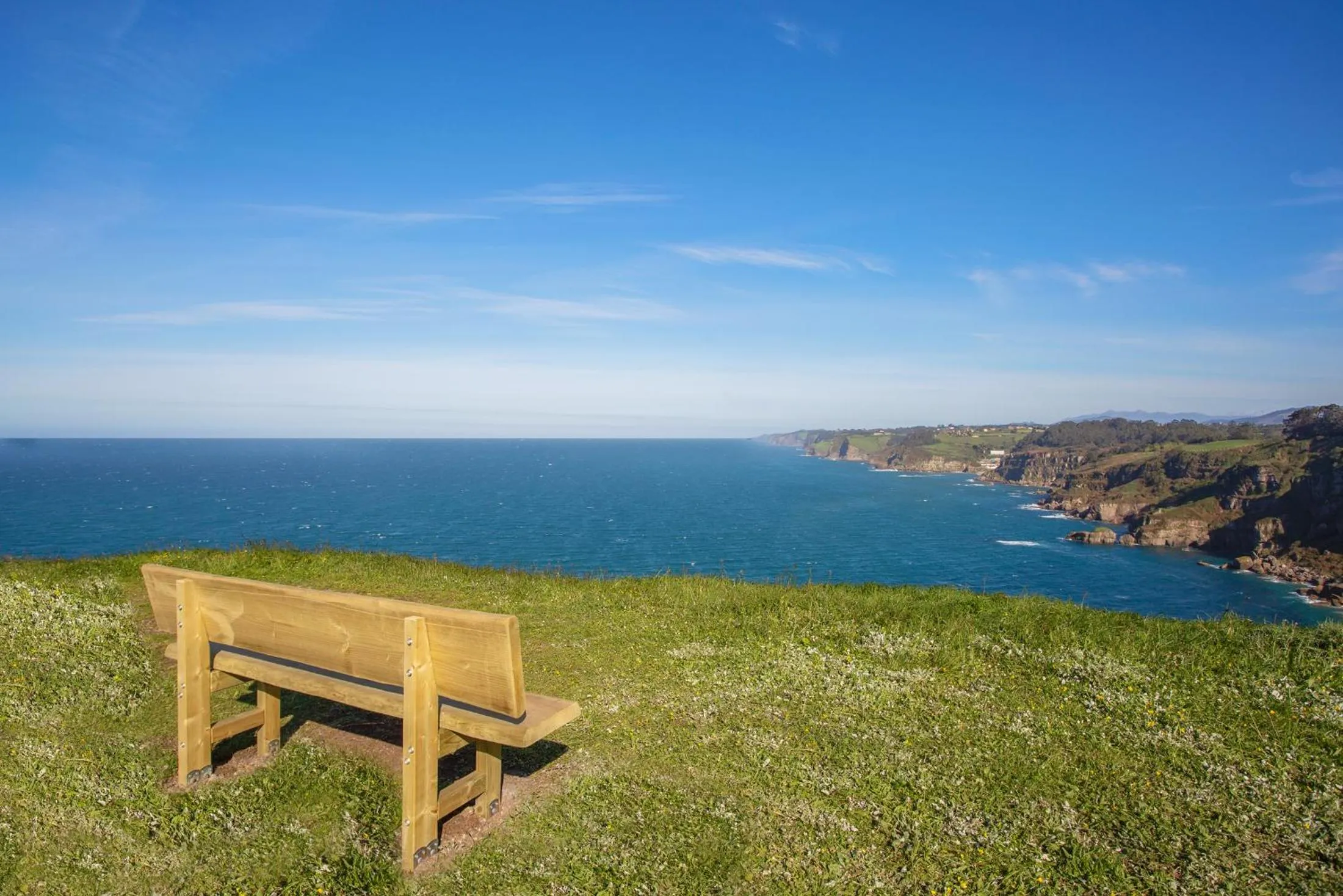 Nearby landmark in La Colina