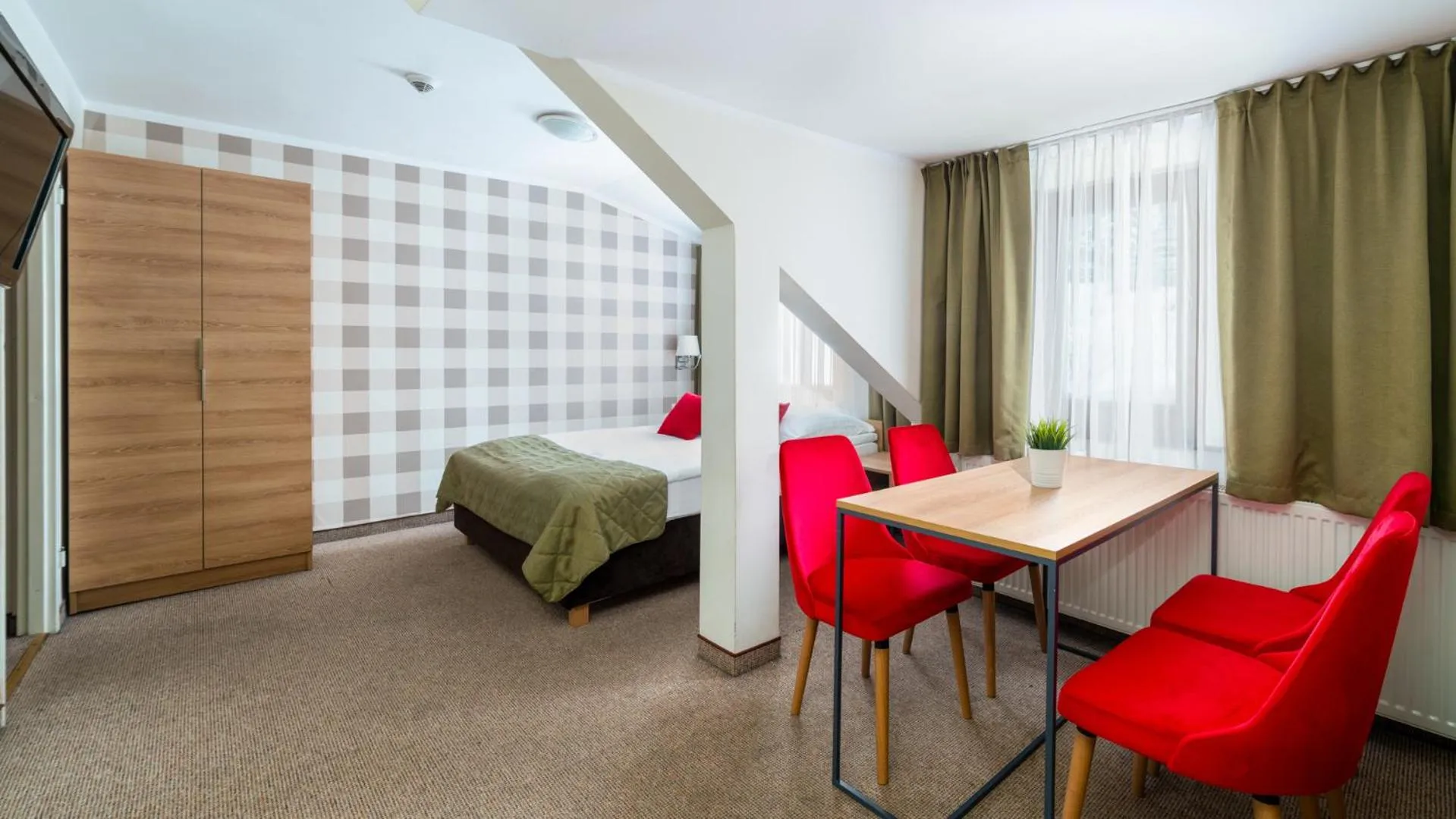 Bed in Leśny Dwór Karpacz Piekarnia Mio Padre Restauracja Mamma Mia