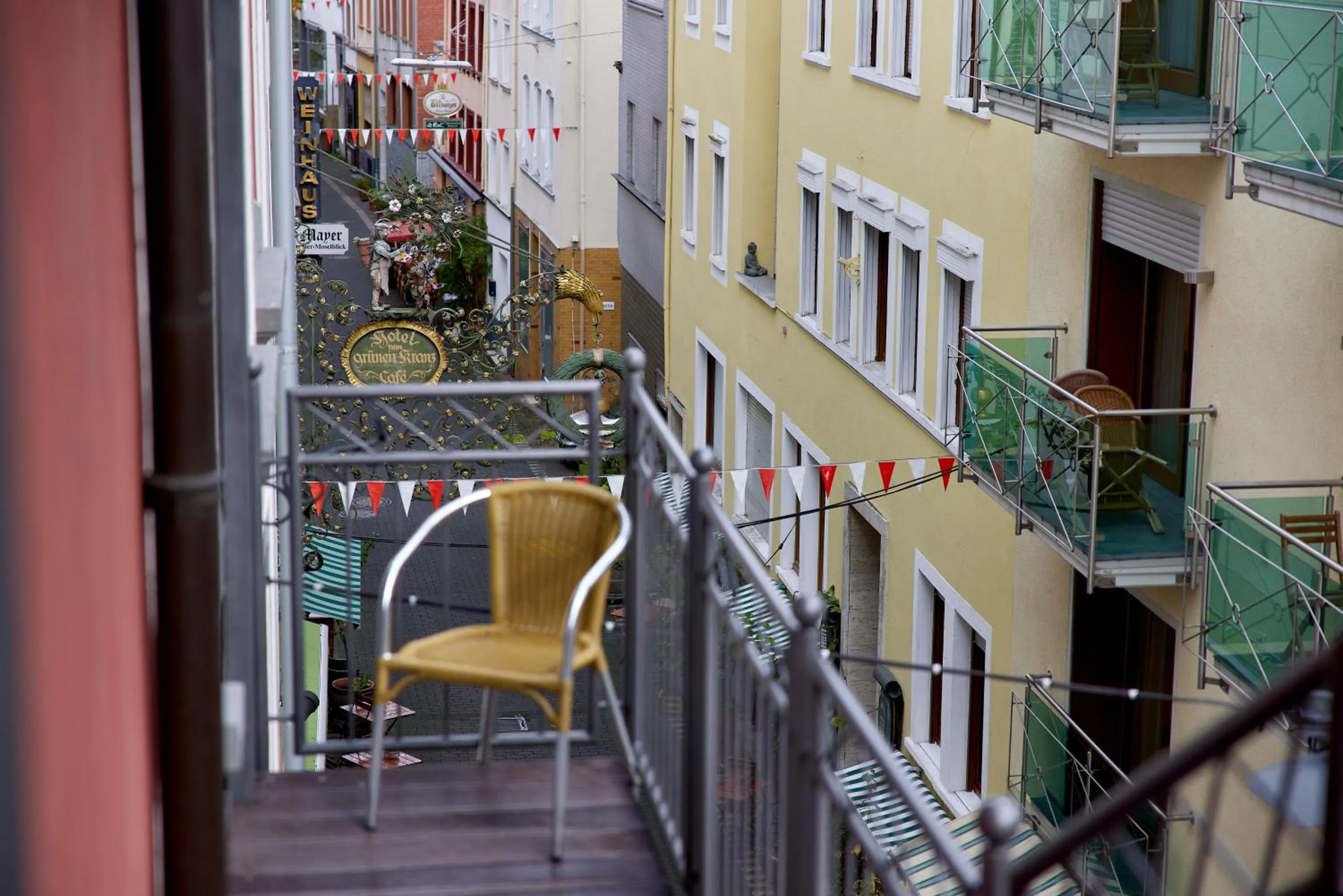 Property building in Mayer's Weinhotel