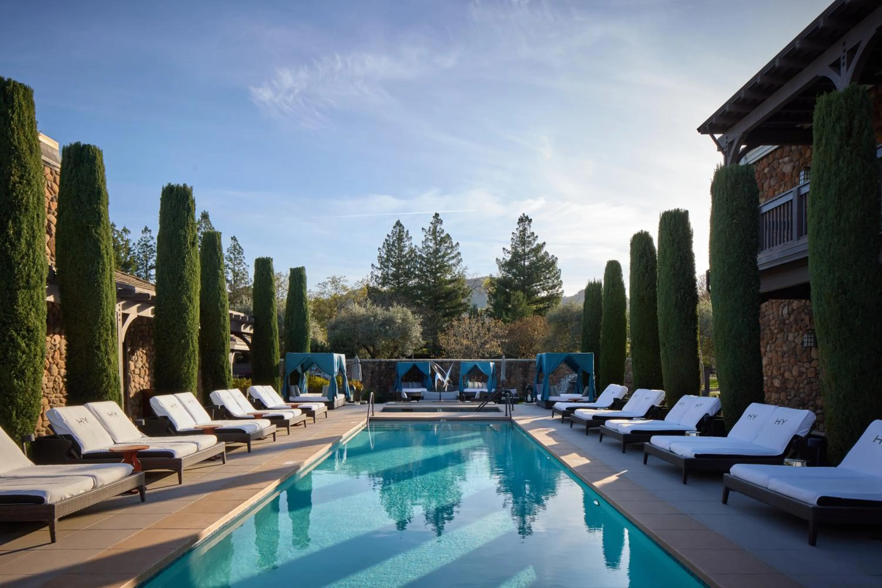 Swimming pool in Hotel Yountville