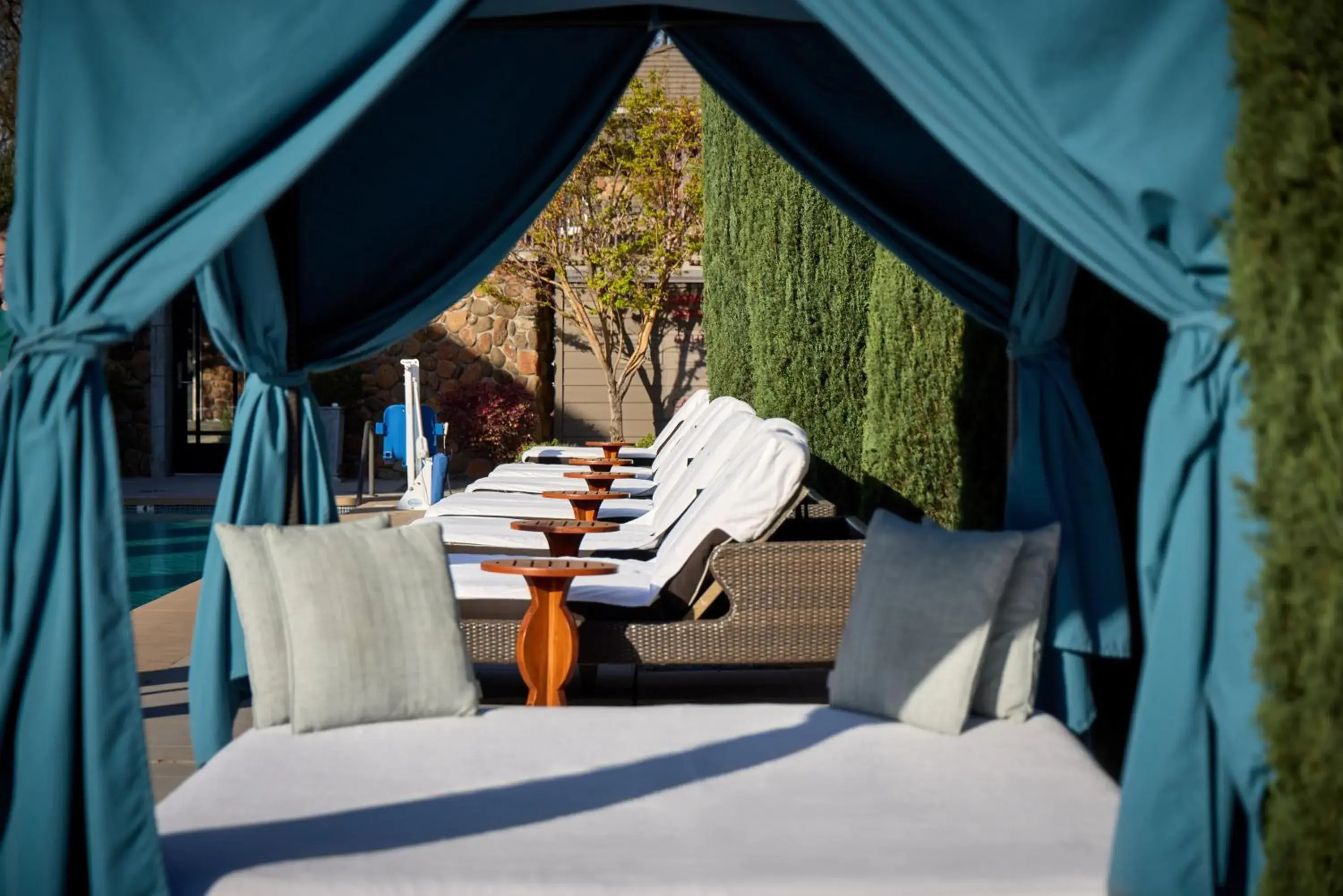 Pool view in Hotel Yountville Pool view in Hotel Yountville