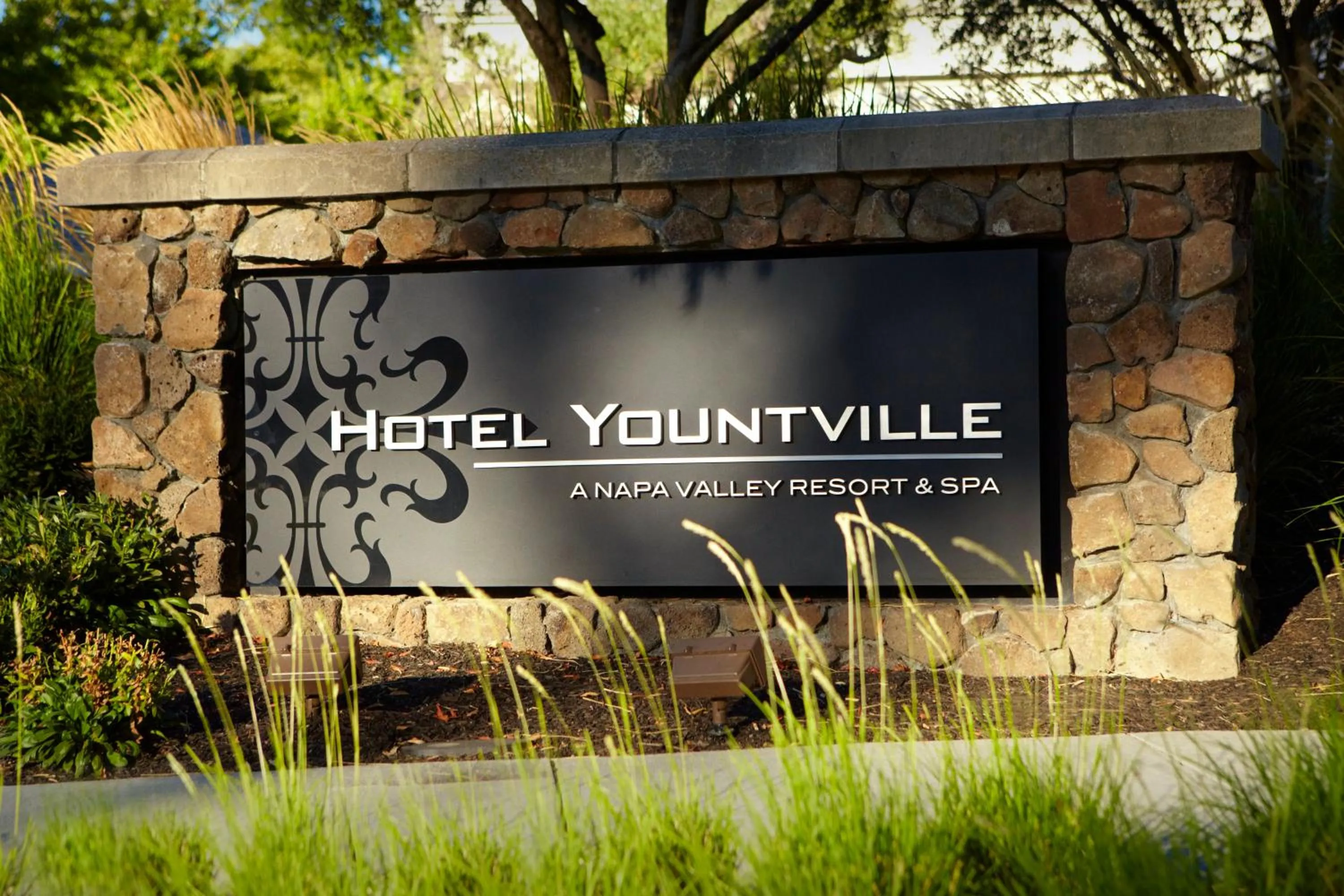 Facade/entrance in Hotel Yountville
