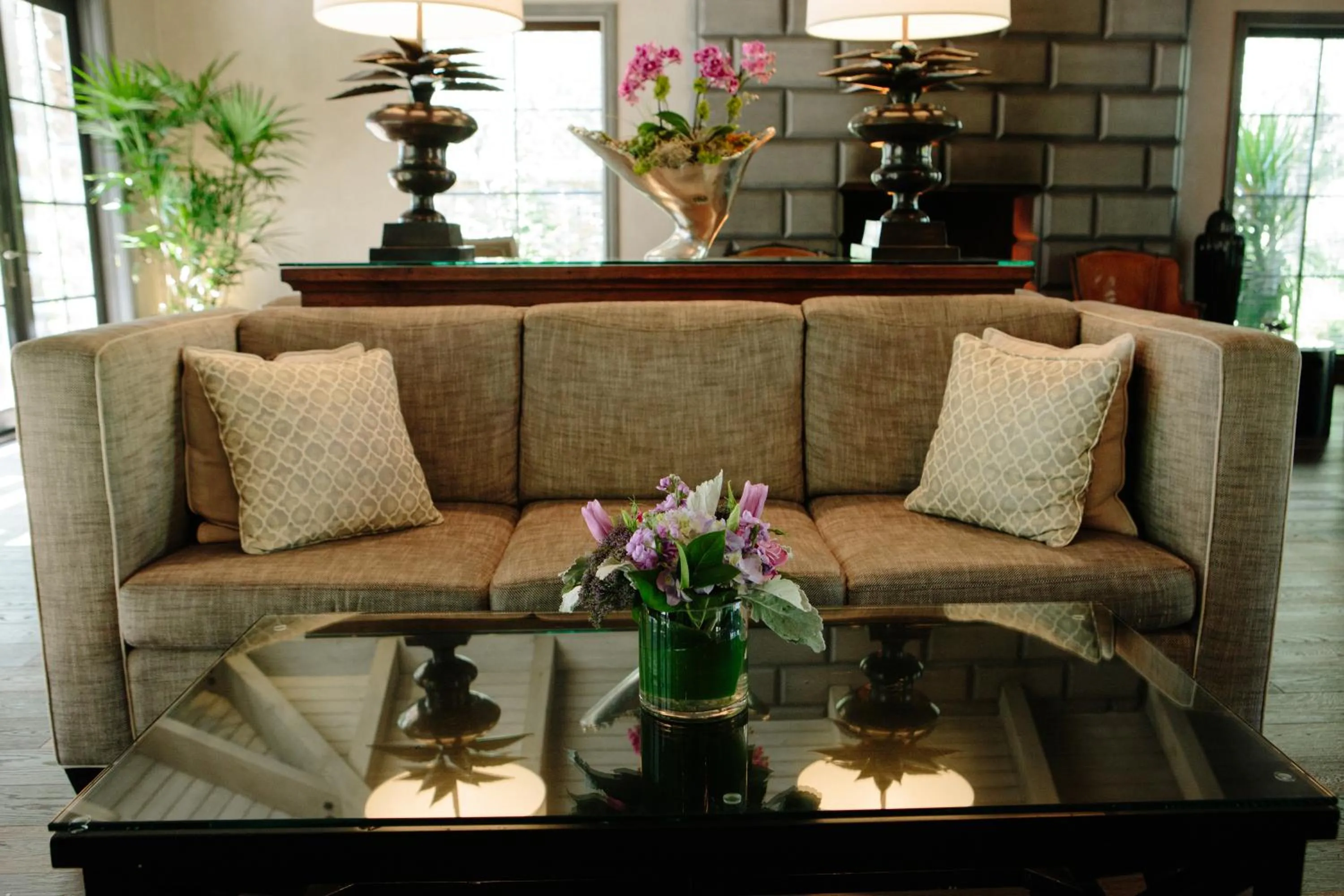 Seating area in Hotel Yountville