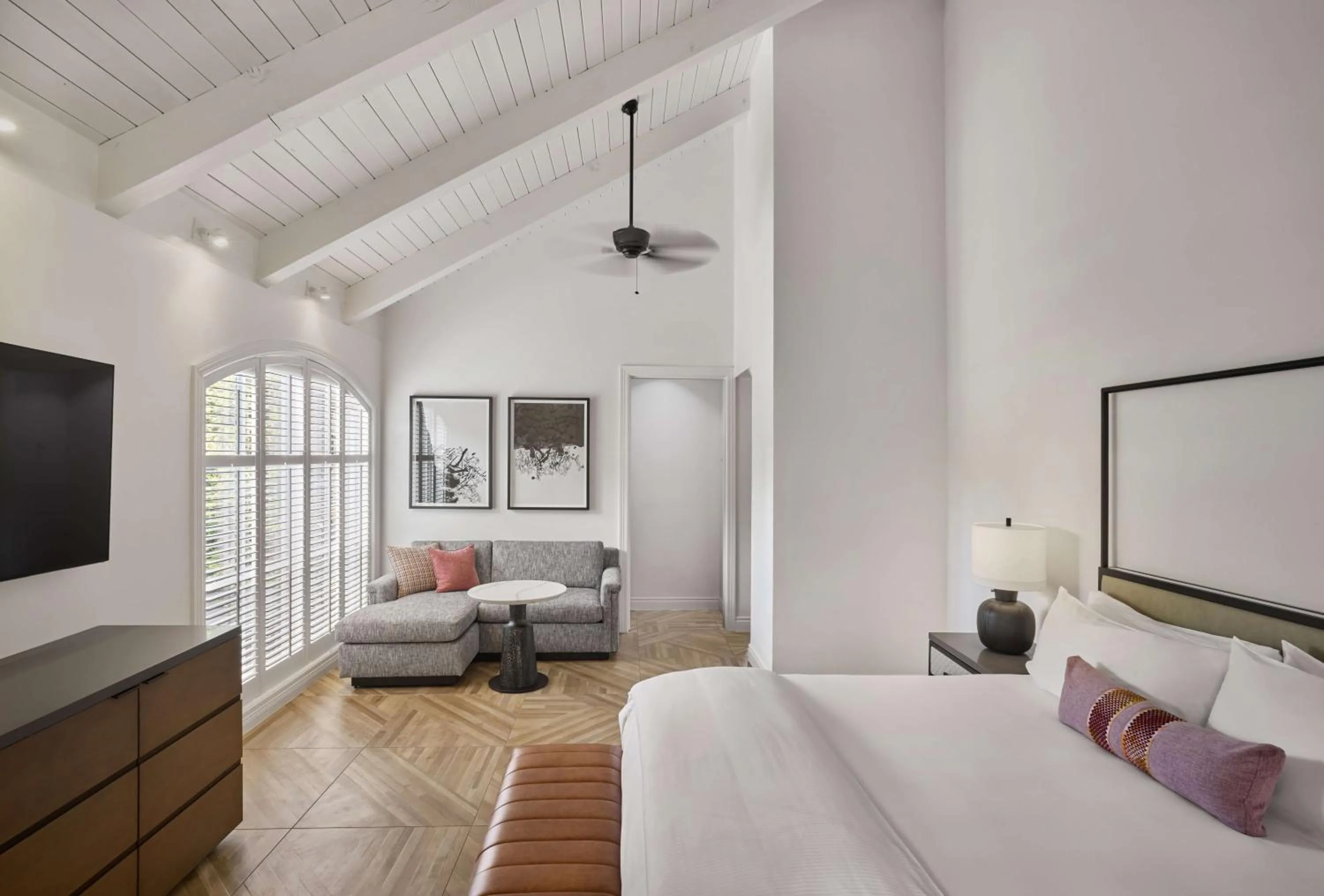 Bed in Hotel Yountville