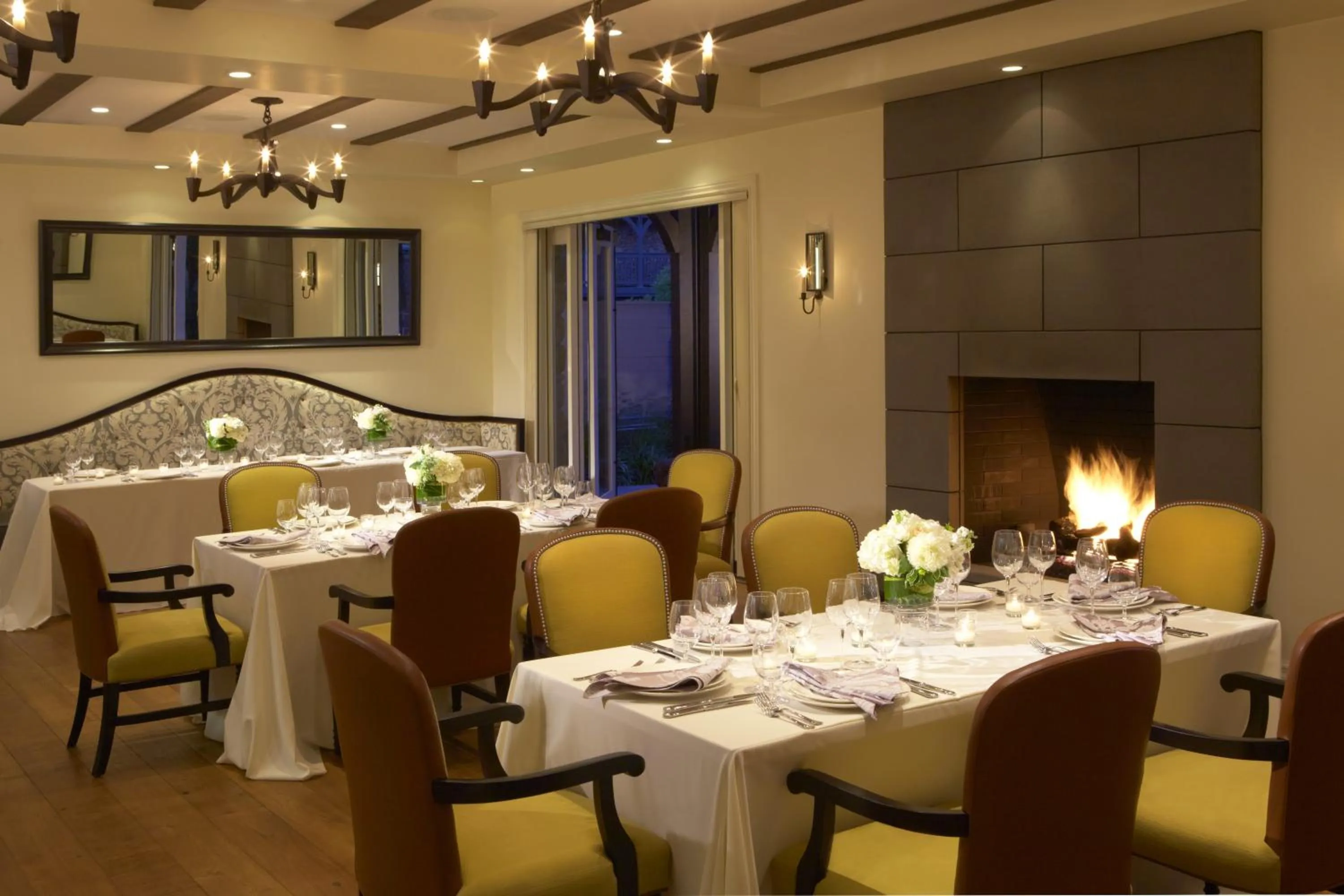 Restaurant/places to eat in Hotel Yountville