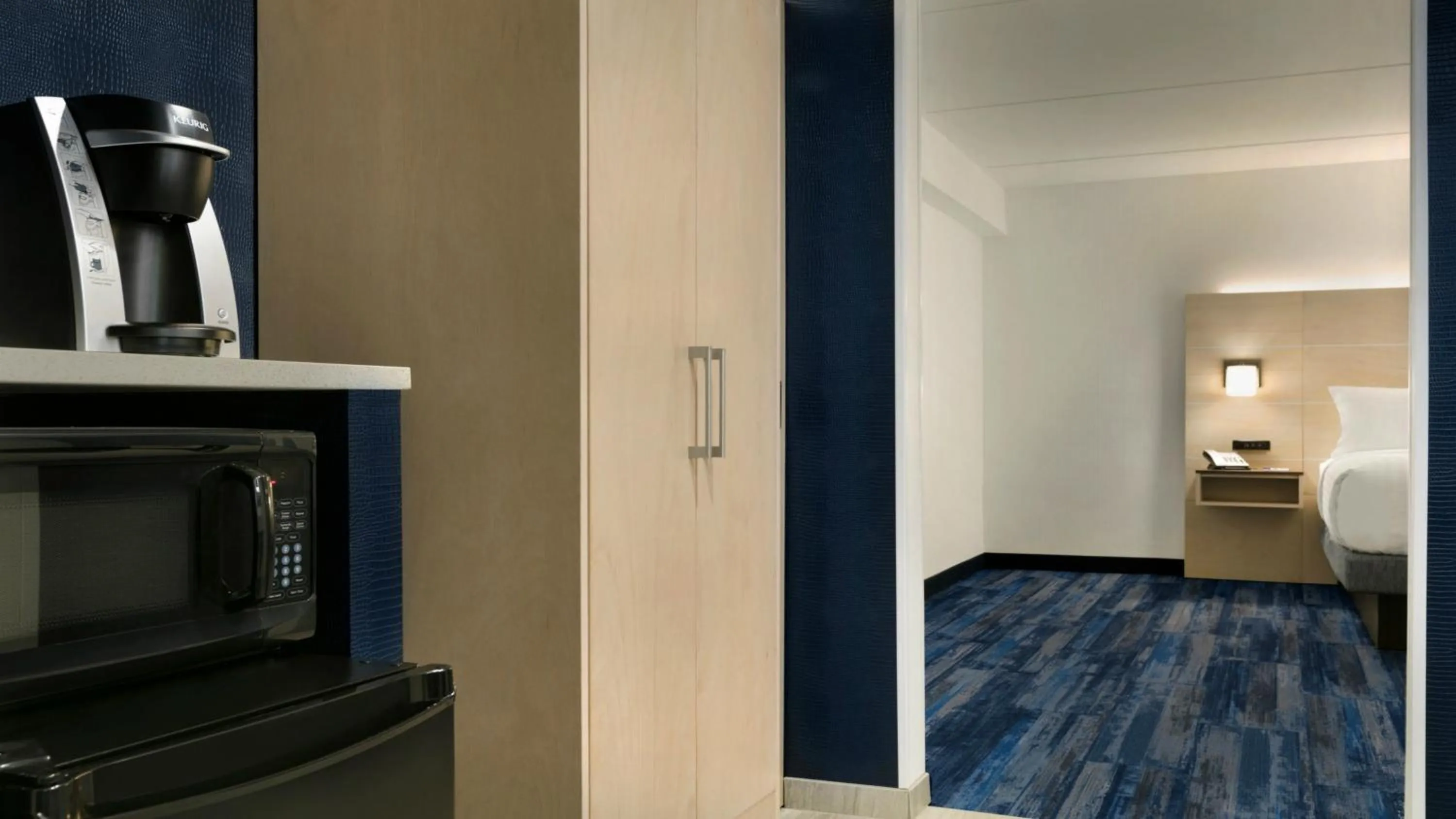 Lobby or reception in Holiday Inn Express - Williamsburg Busch Gardens Area by IHG