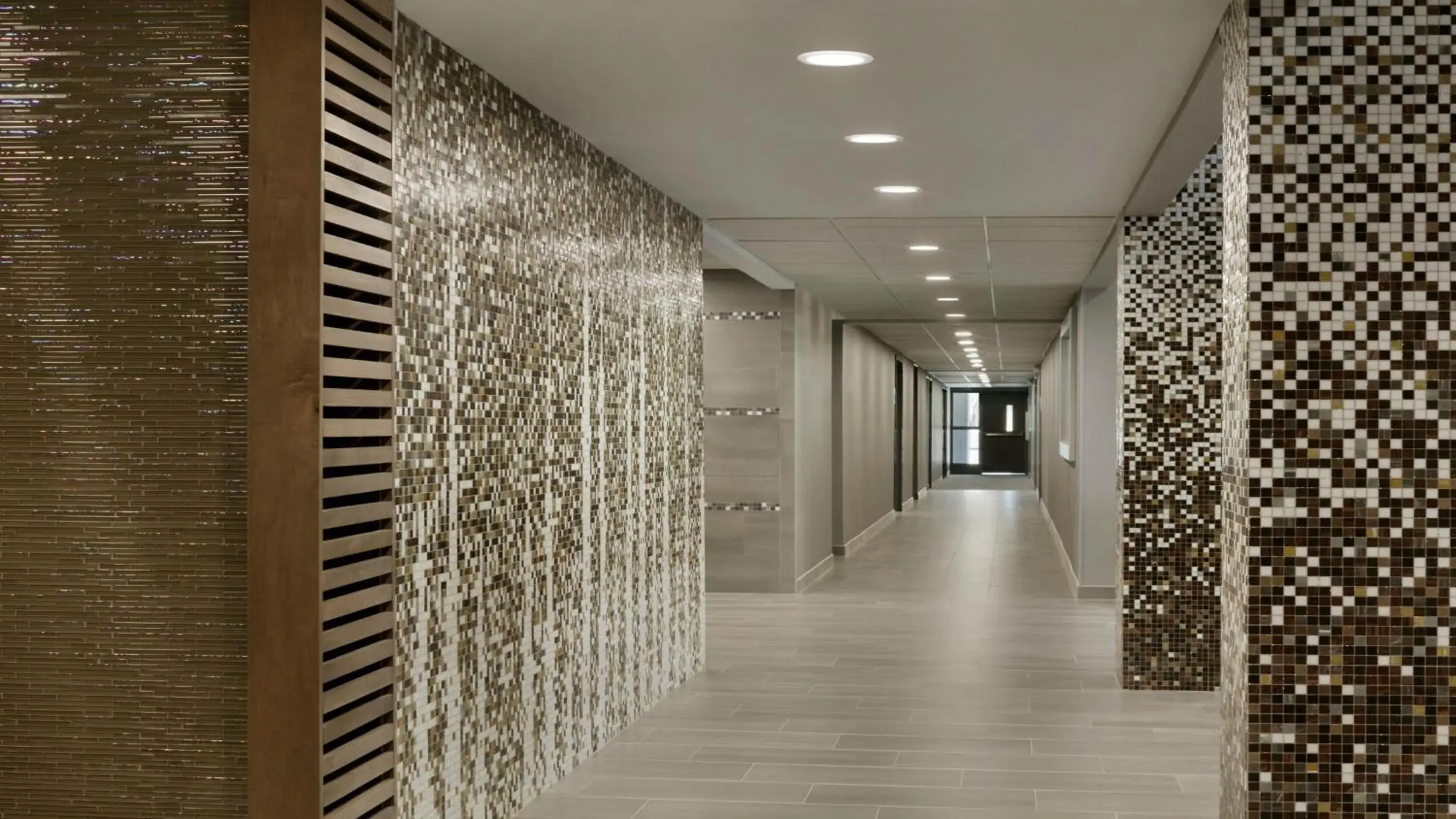 Lobby or reception in Holiday Inn Express - Williamsburg Busch Gardens Area by IHG Lobby or reception in Holiday Inn Express - Williamsburg Busch Gardens Area by IHG