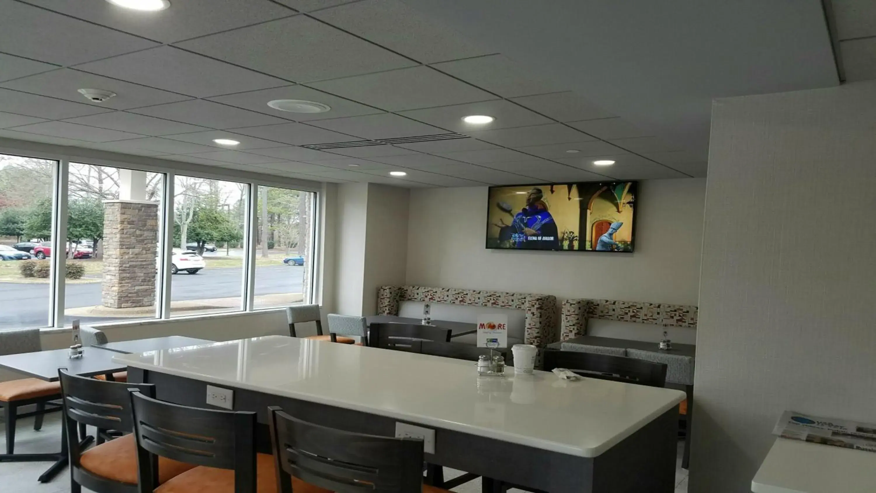 Restaurant/places to eat in Holiday Inn Express - Williamsburg Busch Gardens Area by IHG Restaurant/places to eat in Holiday Inn Express - Williamsburg Busch Gardens Area by IHG