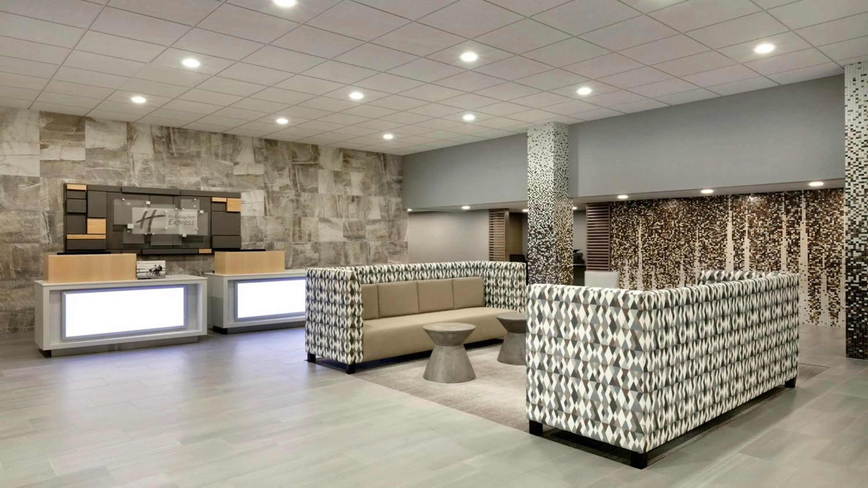 Property building in Holiday Inn Express - Williamsburg Busch Gardens Area by IHG