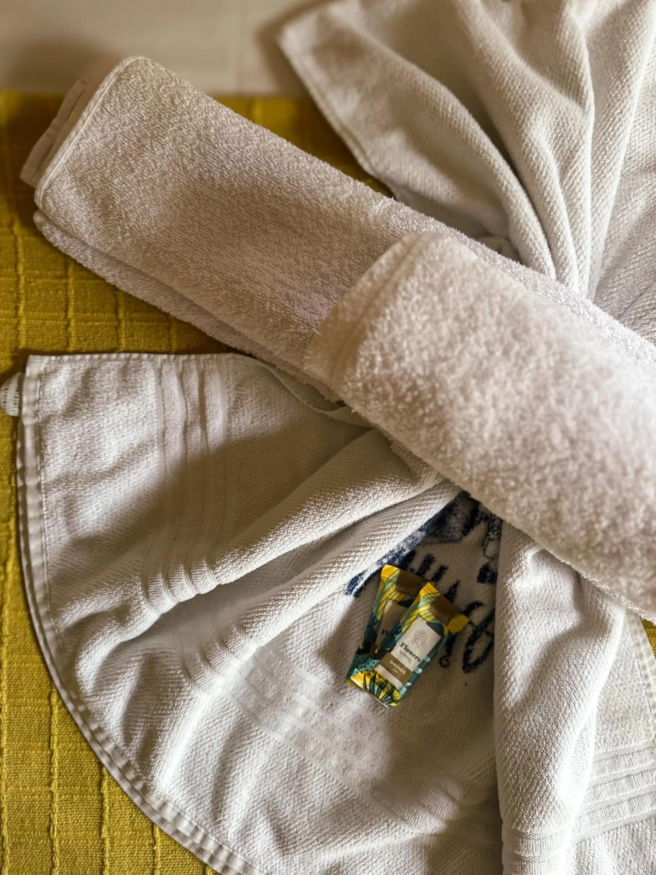 Decorative detail, Bed in Pousada Sanhaço