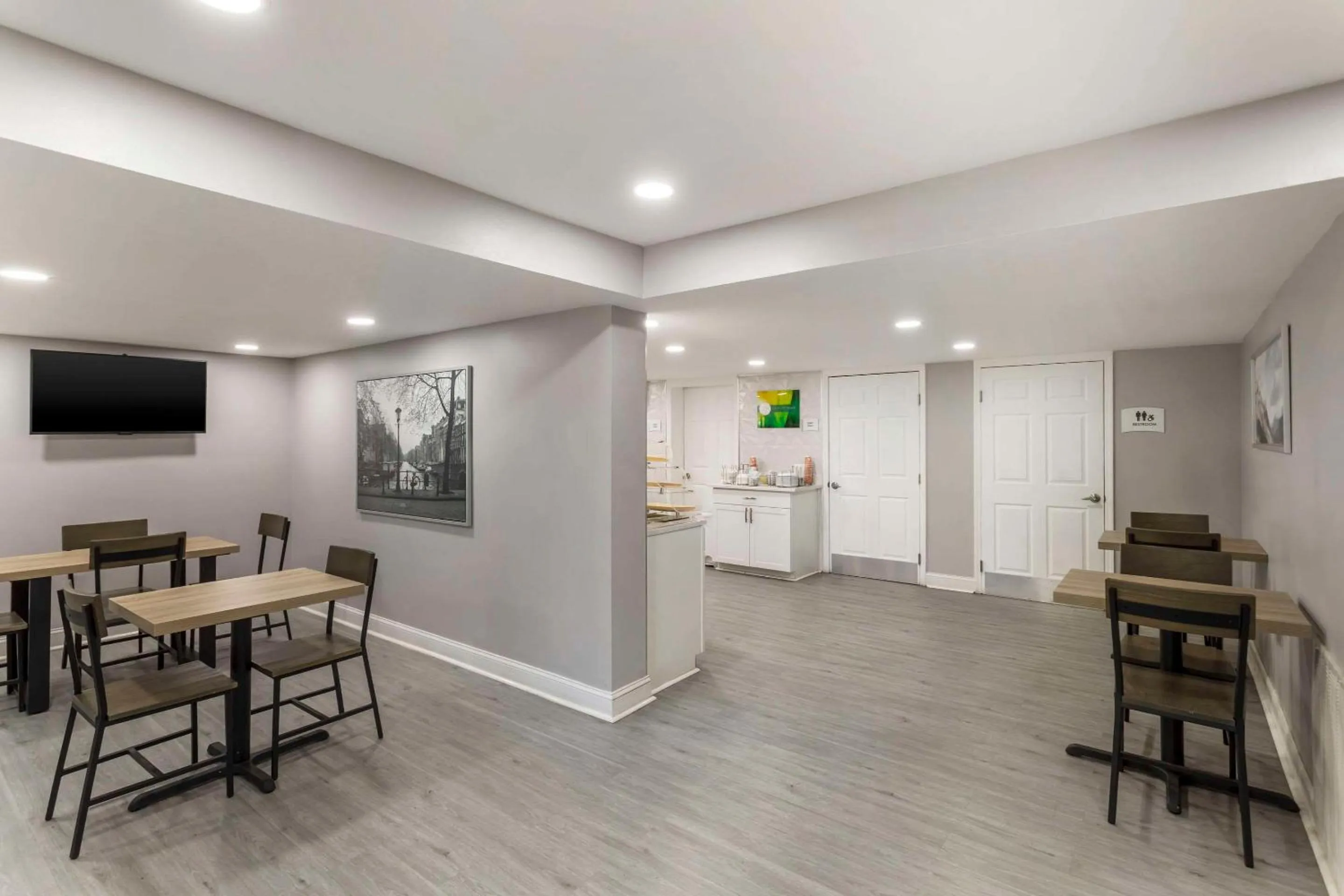 Breakfast in Quality Inn Gainesville near University