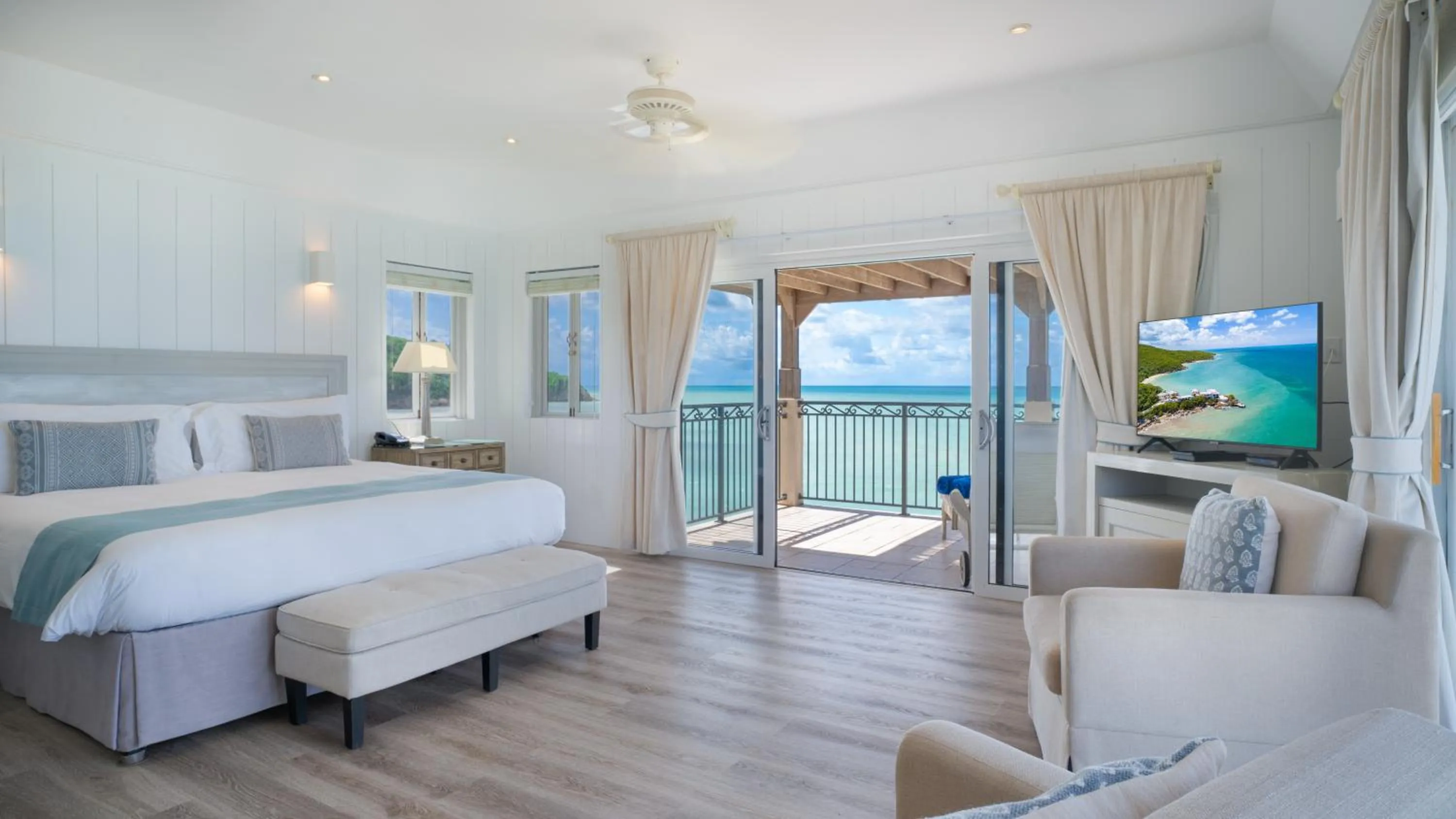 Bedroom, Bed in Blue Waters Resort and Spa