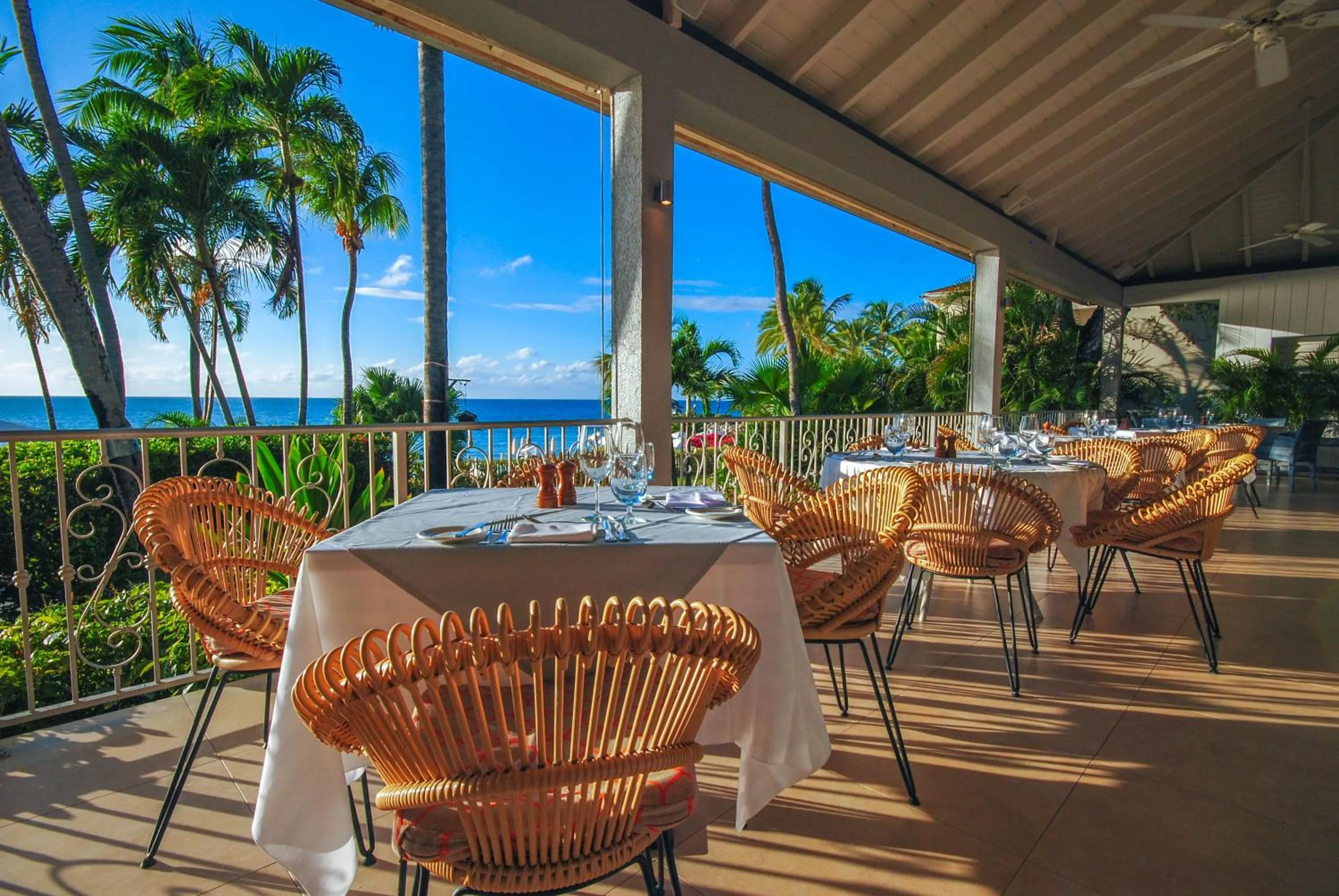 Restaurant/places to eat in Blue Waters Resort and Spa