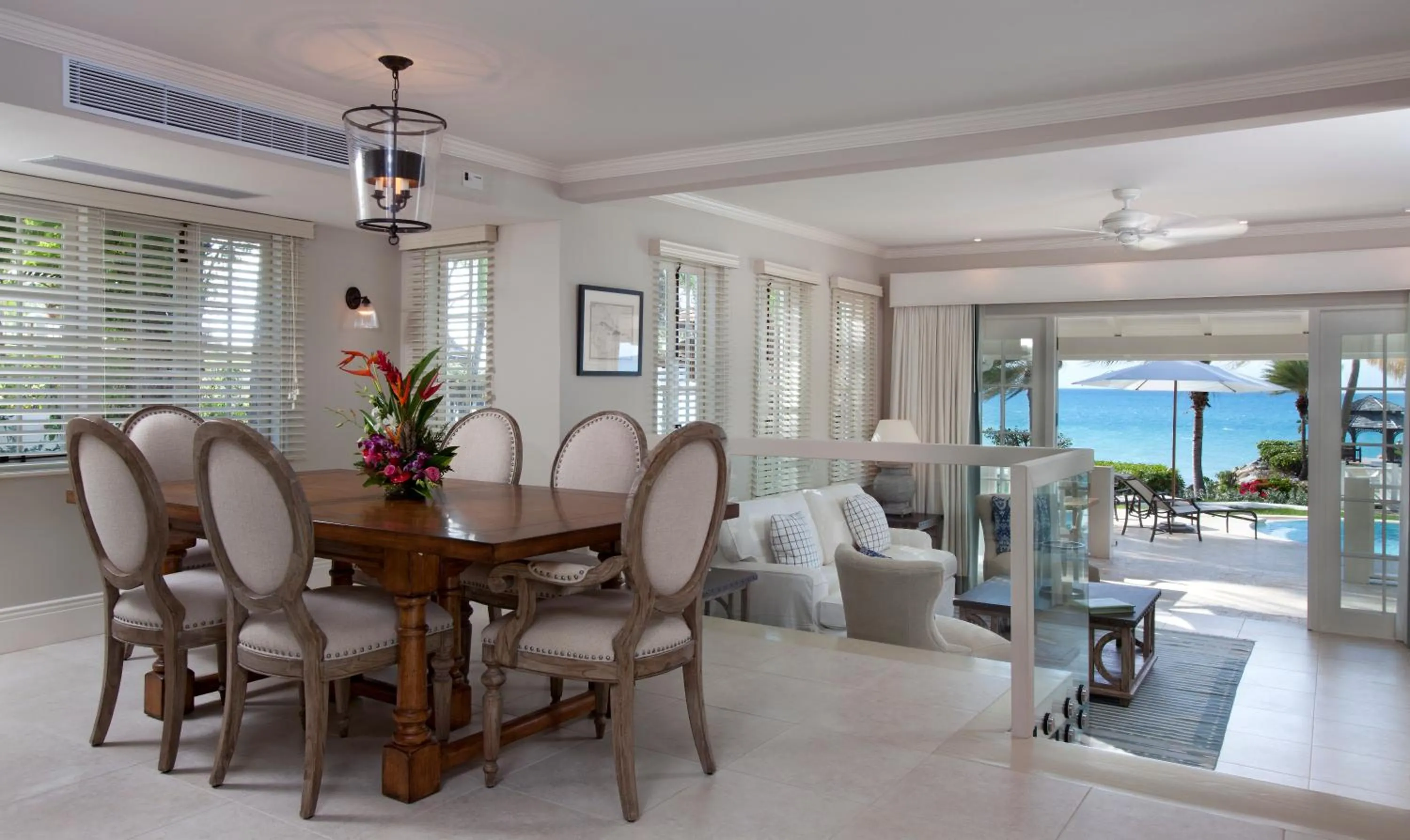Dining area in Blue Waters Resort and Spa