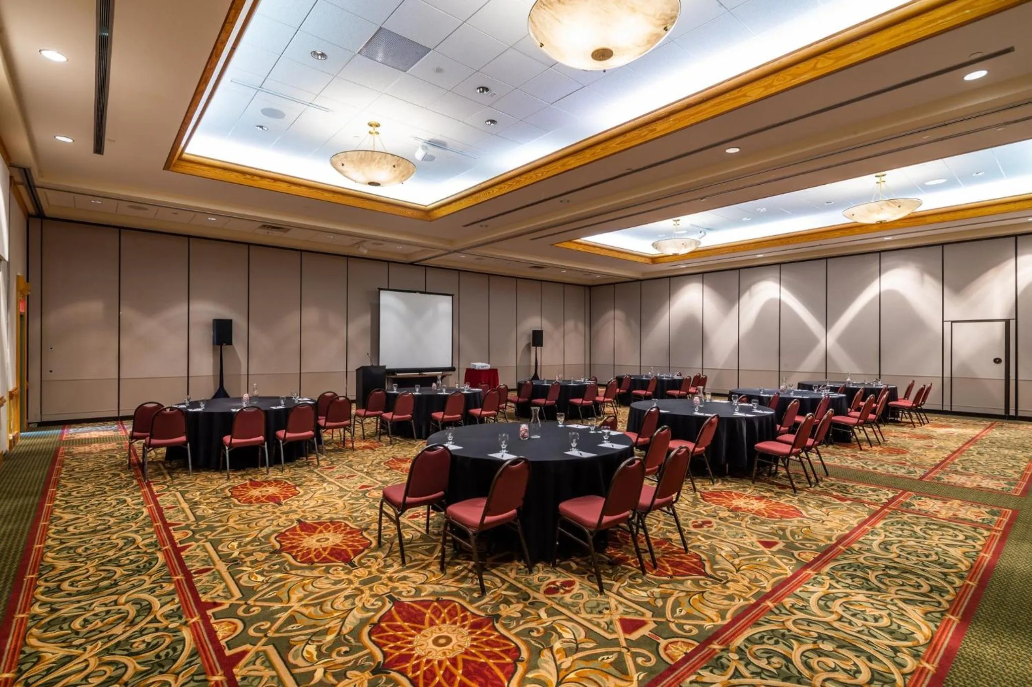 Meeting/conference room in Holiday Inn Estes Park by IHG